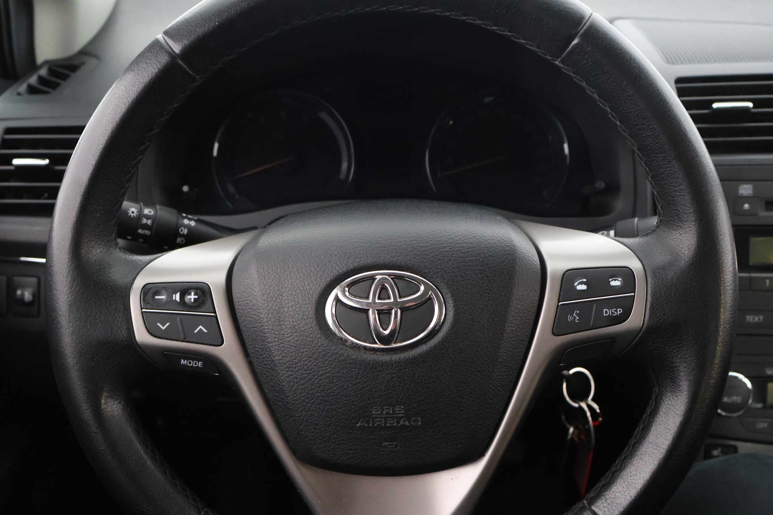 TOYOTA Avensis 16