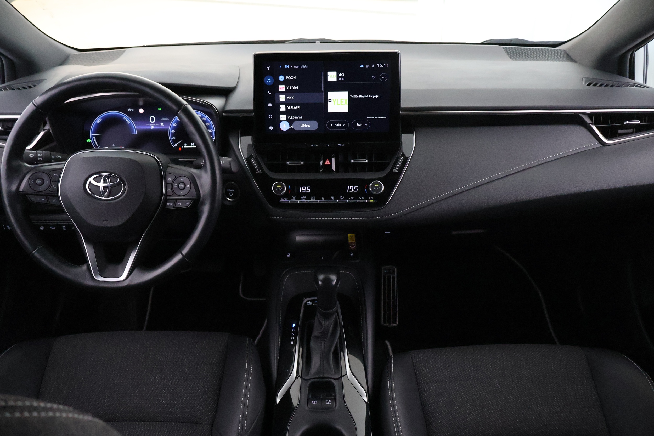TOYOTA COROLLA 2024