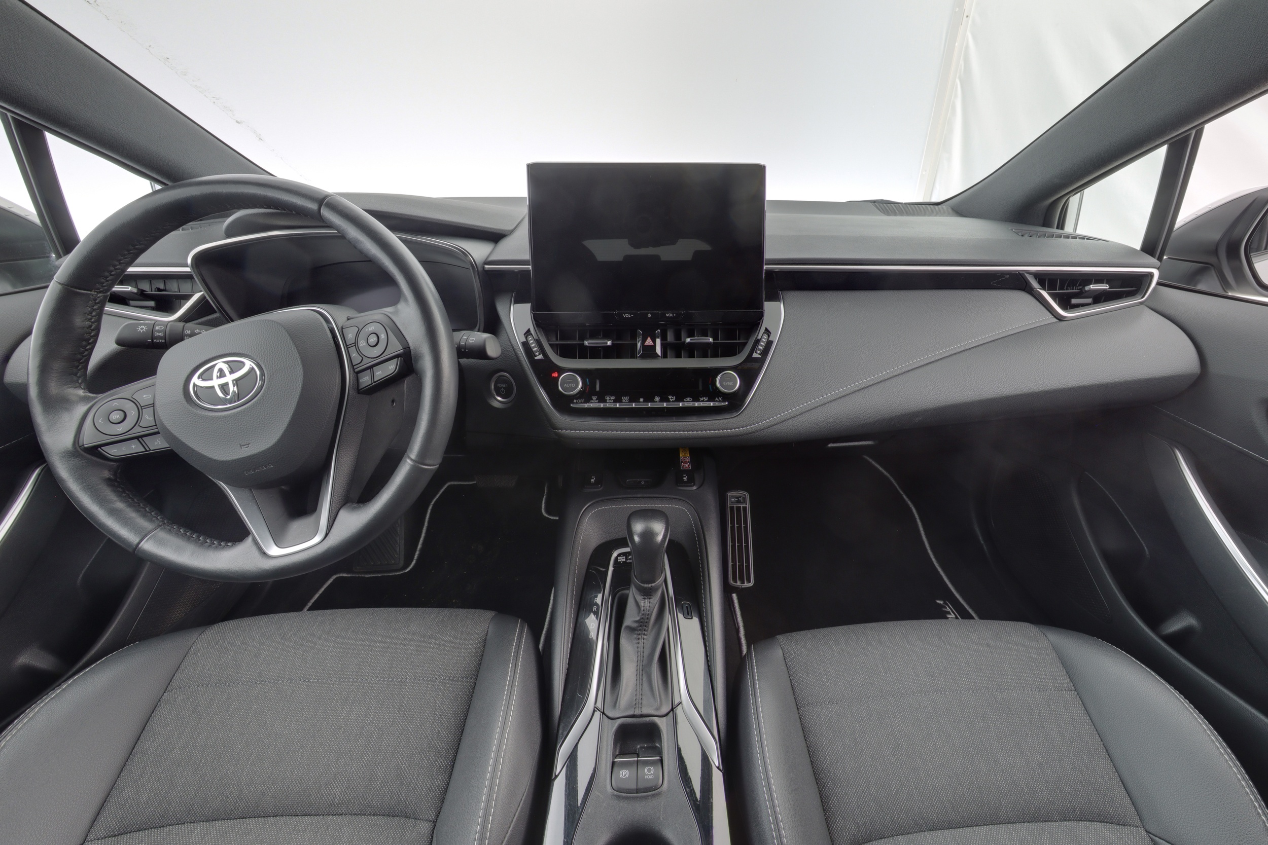TOYOTA COROLLA 2024