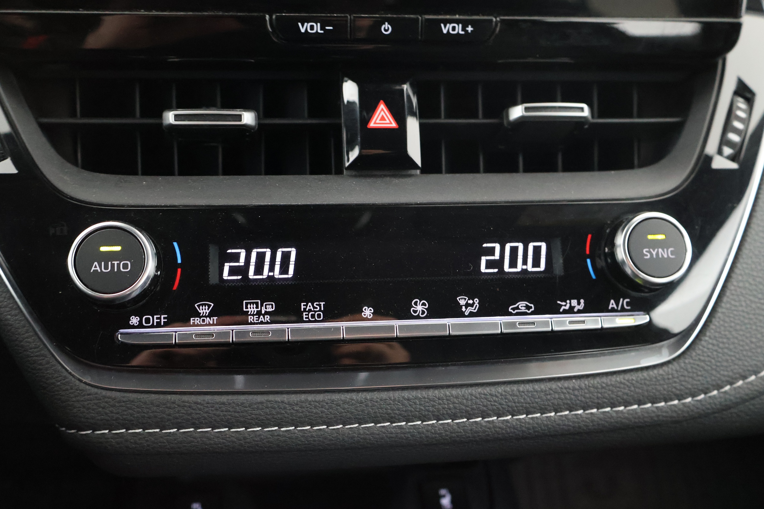 TOYOTA Corolla 2024