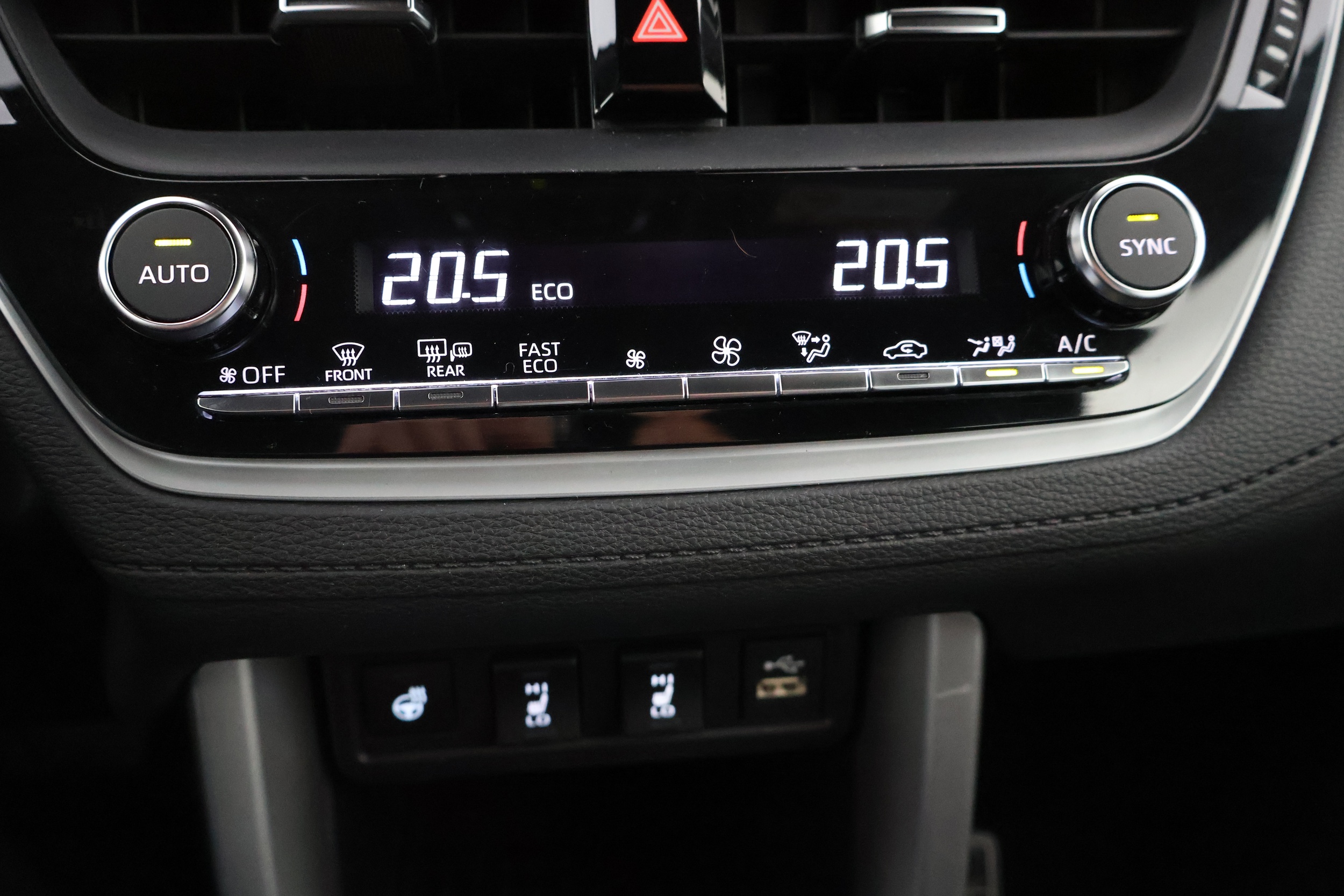 TOYOTA Corolla Cross 2023