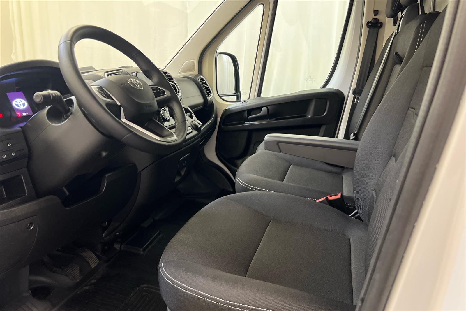 Toyota Proace MAX 2024
