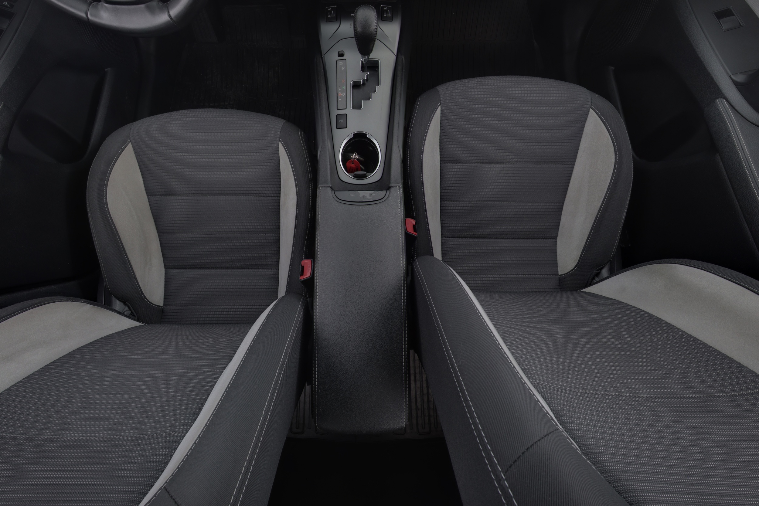 TOYOTA Avensis 2018