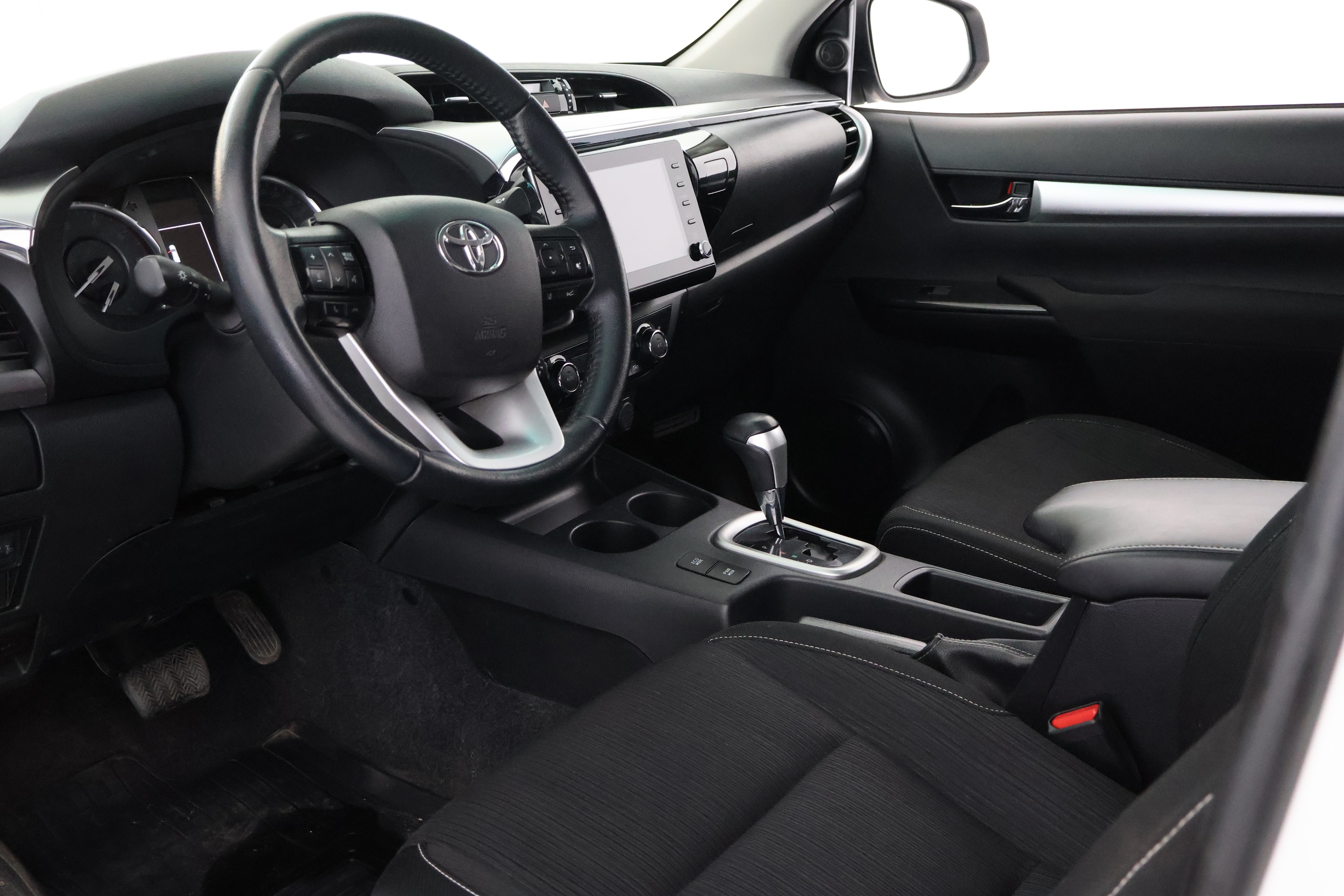 TOYOTA Hilux 2021