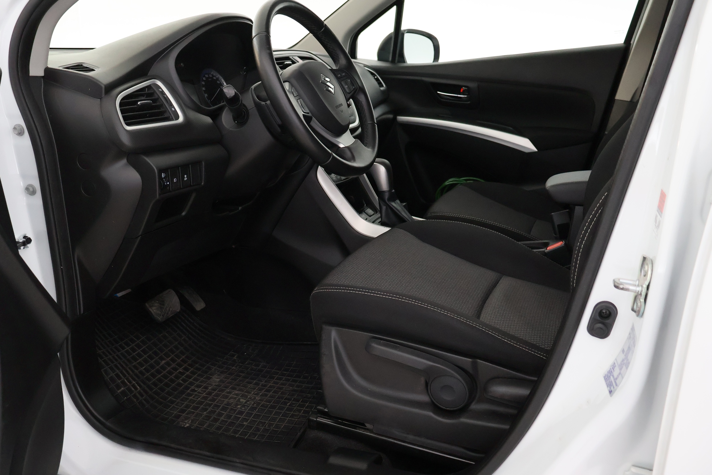 SUZUKI SX4 S-Cross 2015