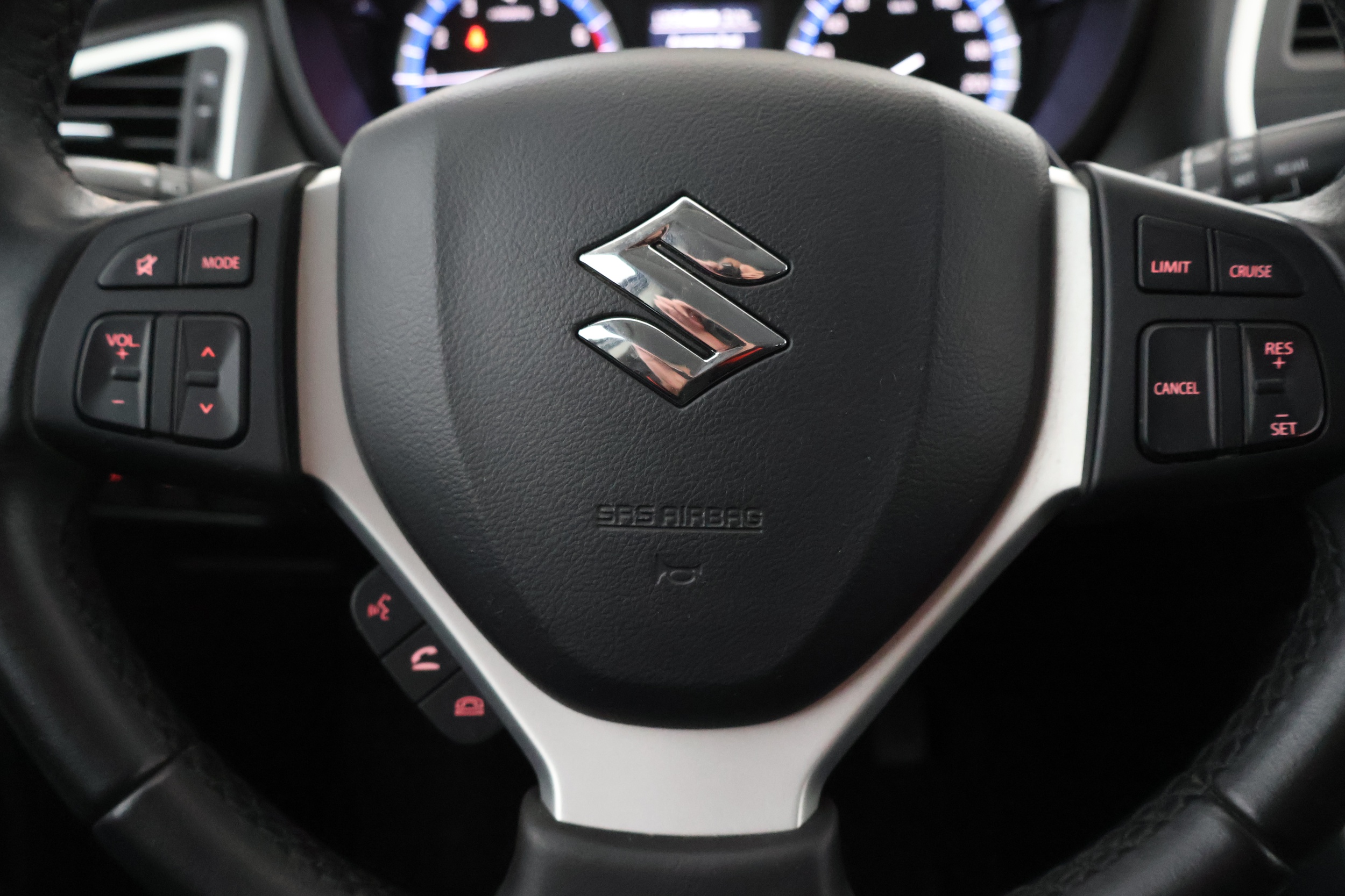 SUZUKI SX4 S-Cross 2015