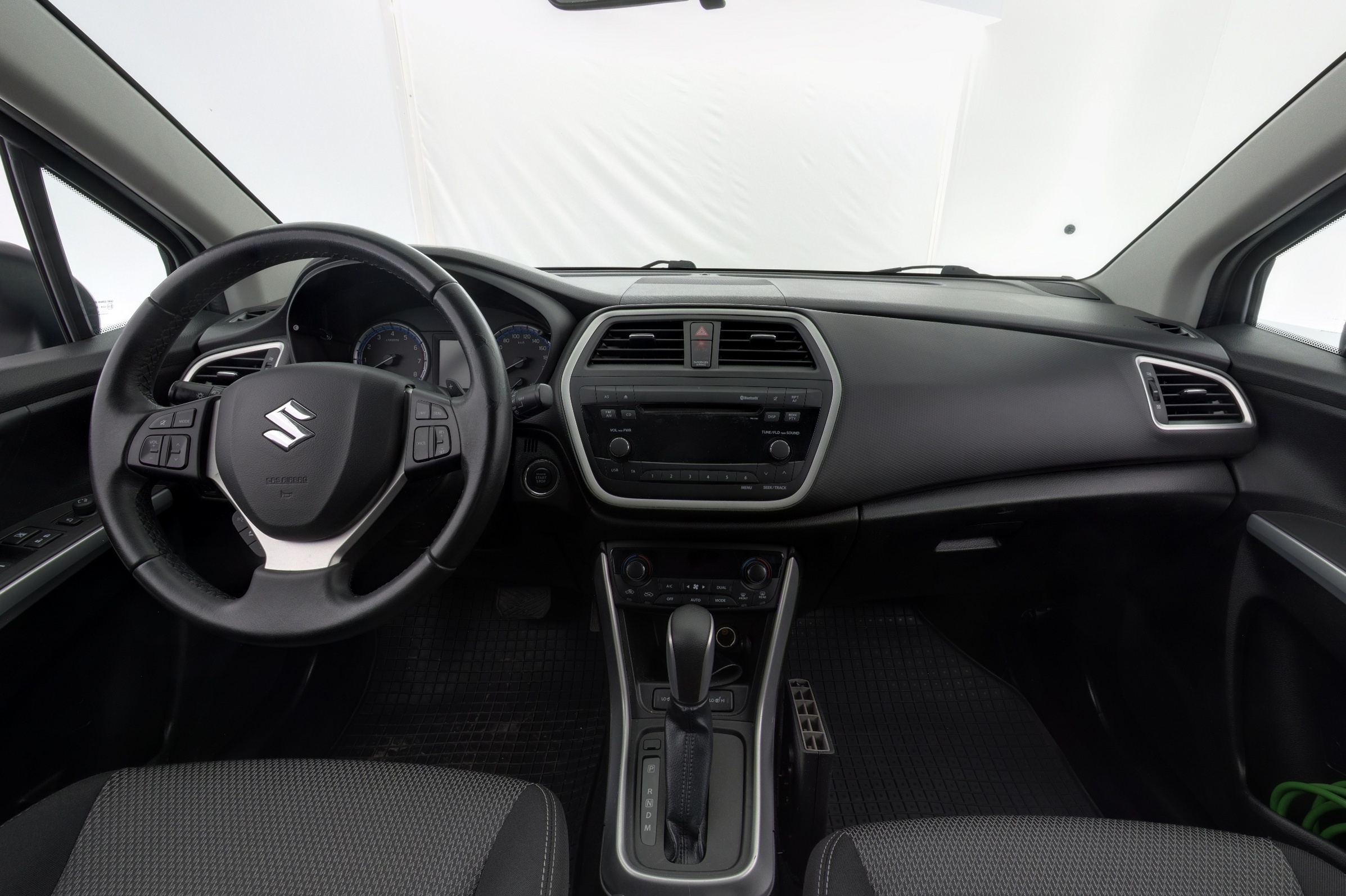 SUZUKI SX4 S-Cross 2015