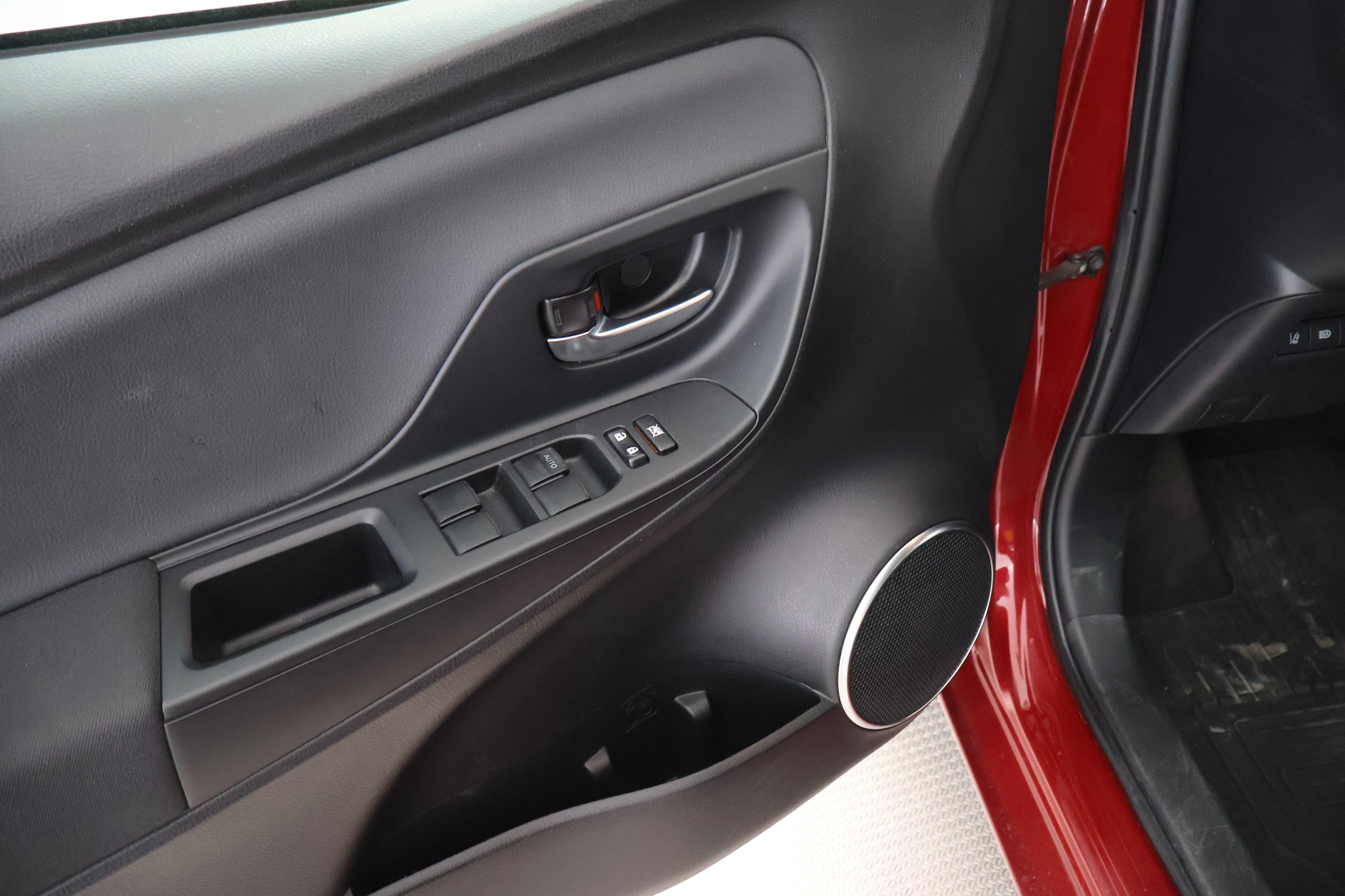 TOYOTA Yaris 2019