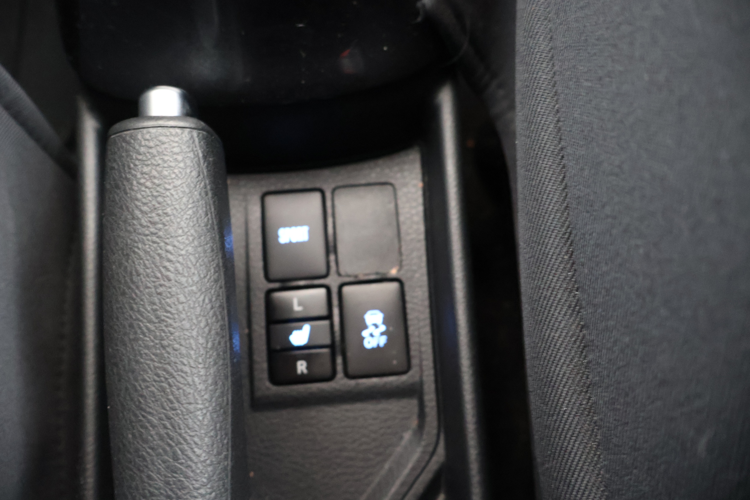 TOYOTA Yaris 2019