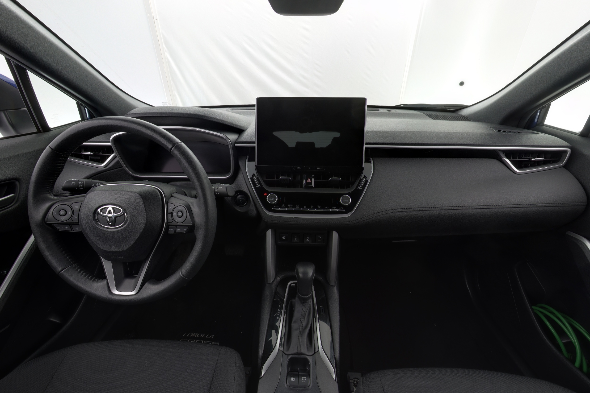 TOYOTA Corolla Cross 2024