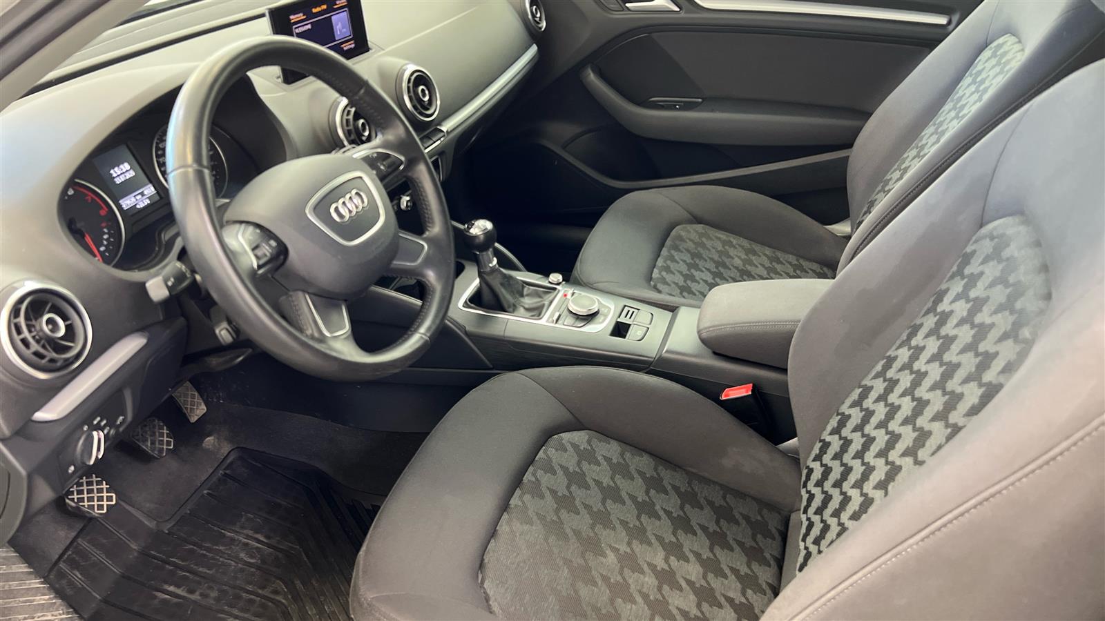 AUDI A3 2013