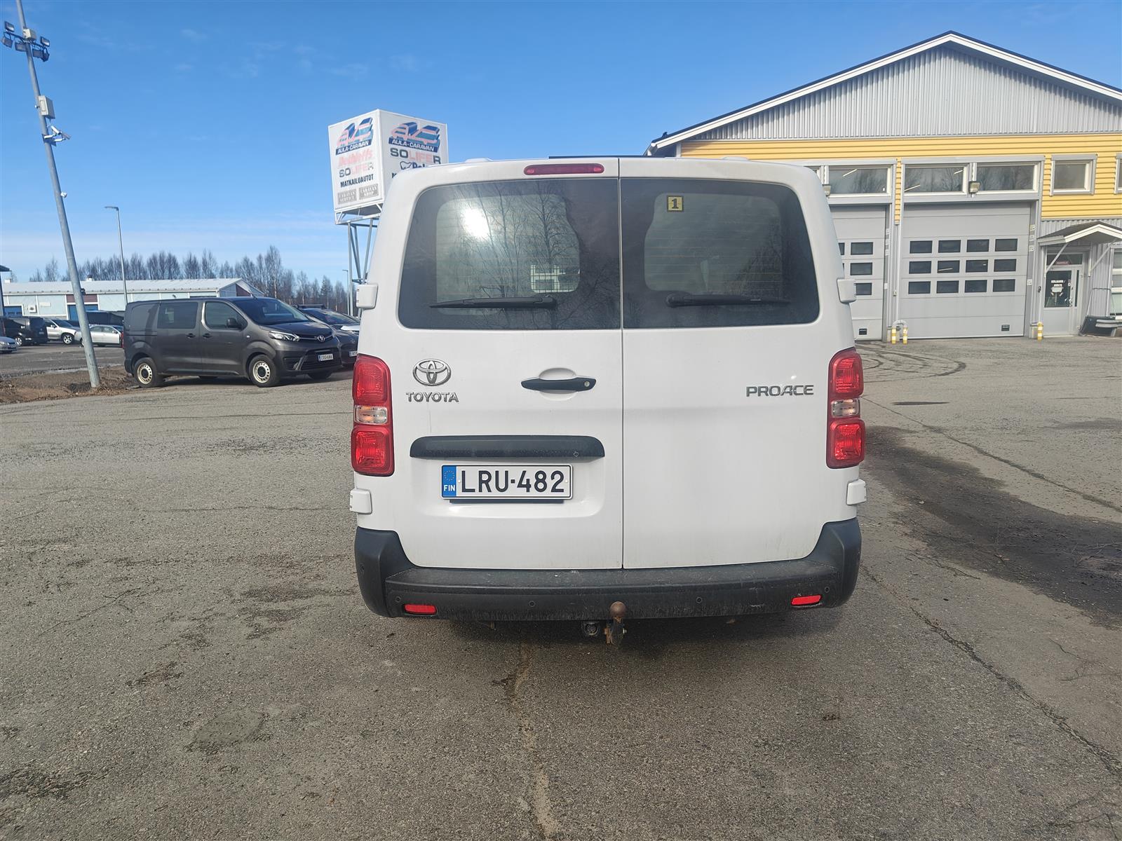 TOYOTA Proace 2023