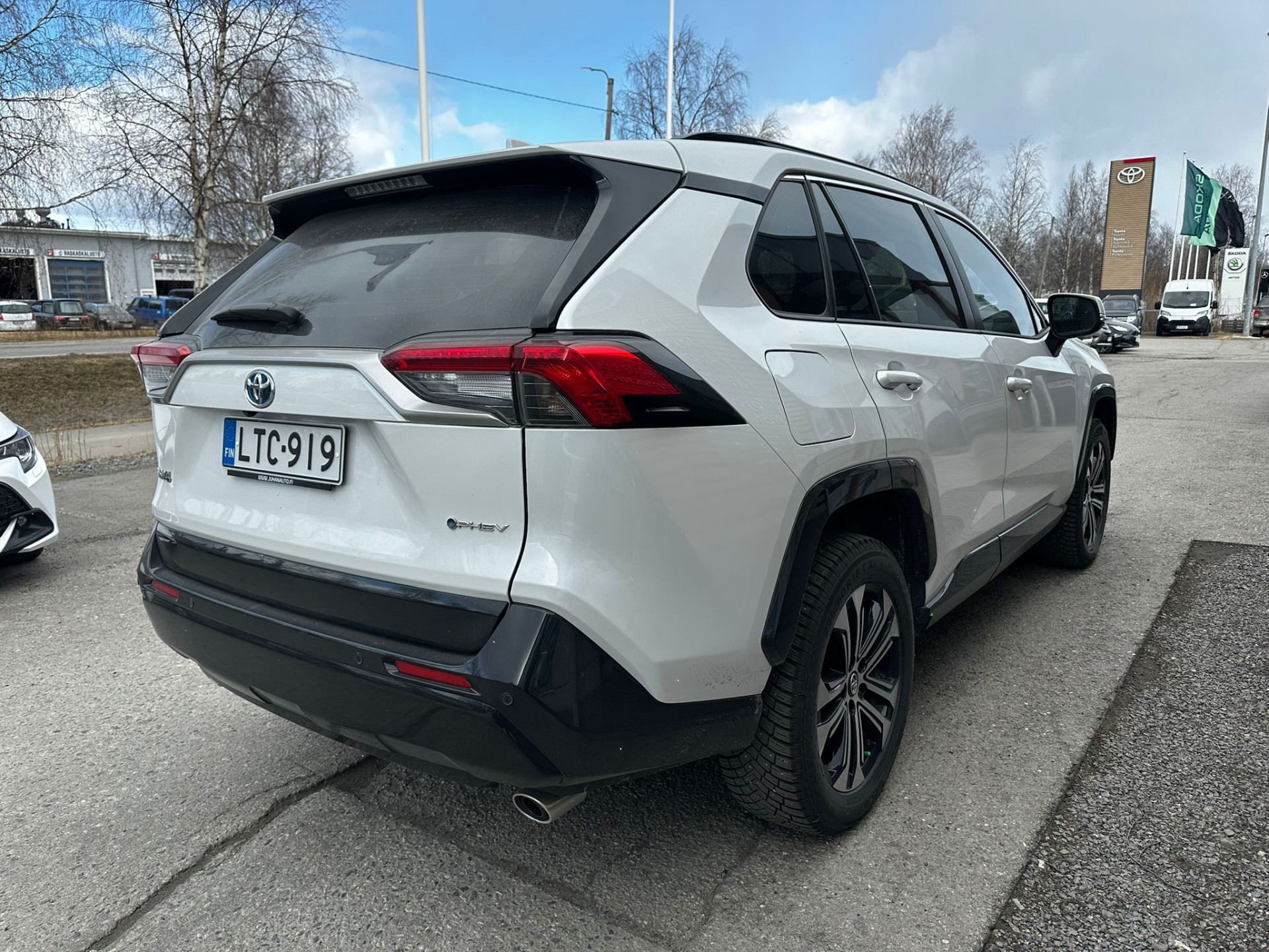 TOYOTA RAV4 Plug-in 2025