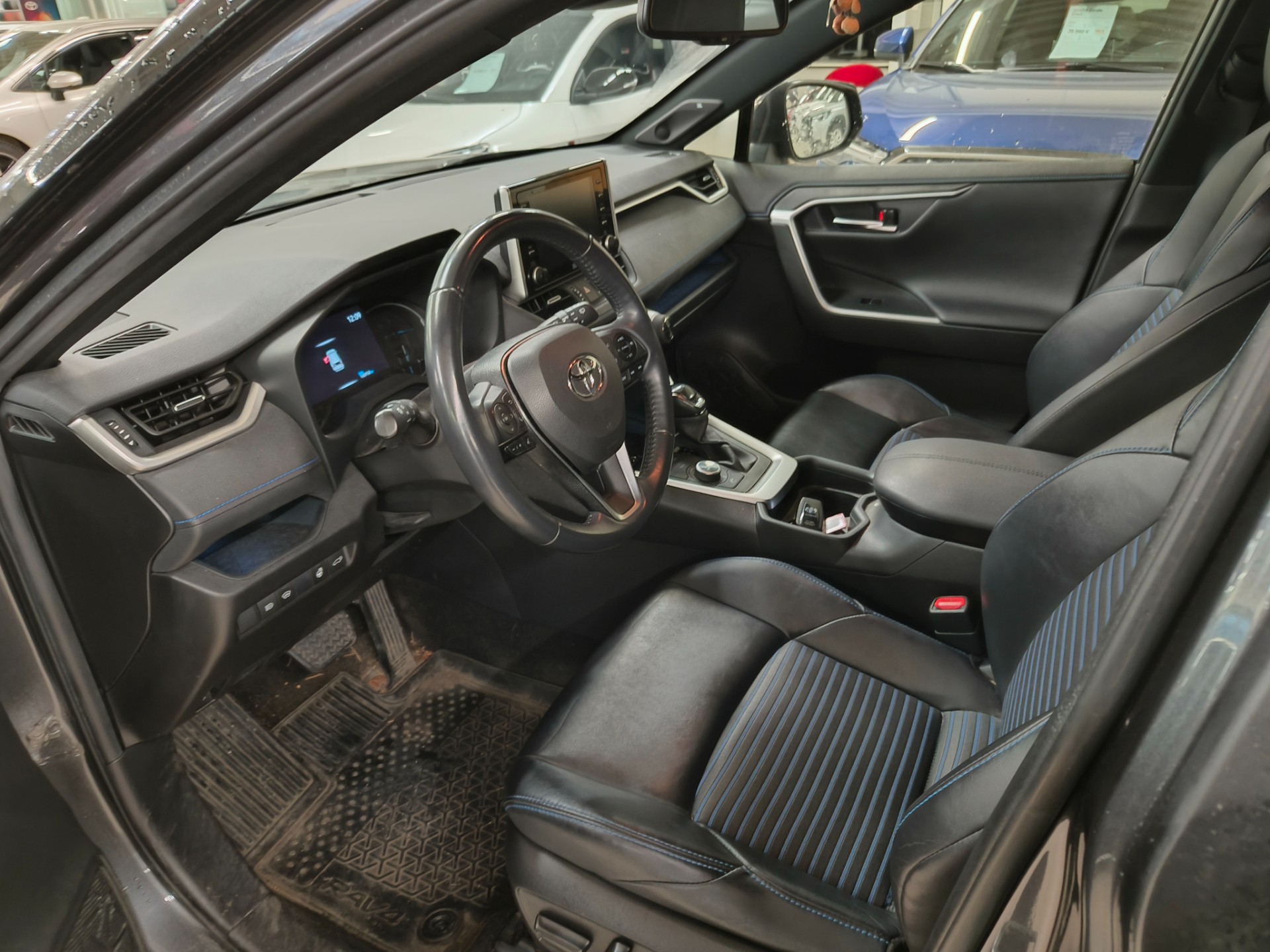 TOYOTA RAV4 2020