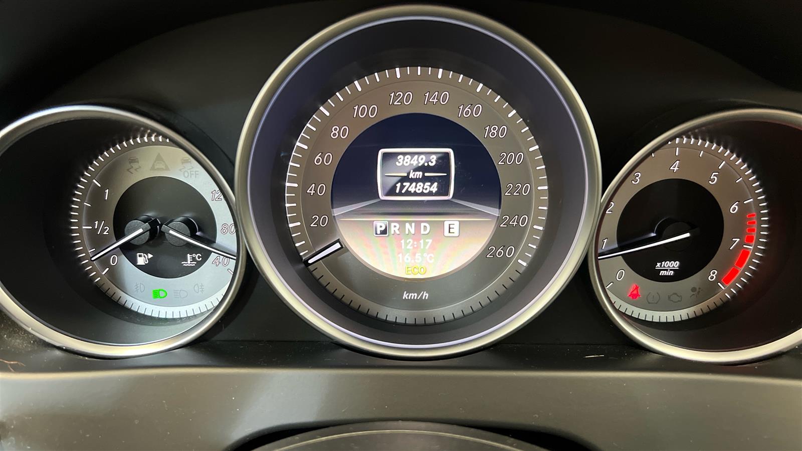 MERCEDES-BENZ C 2011