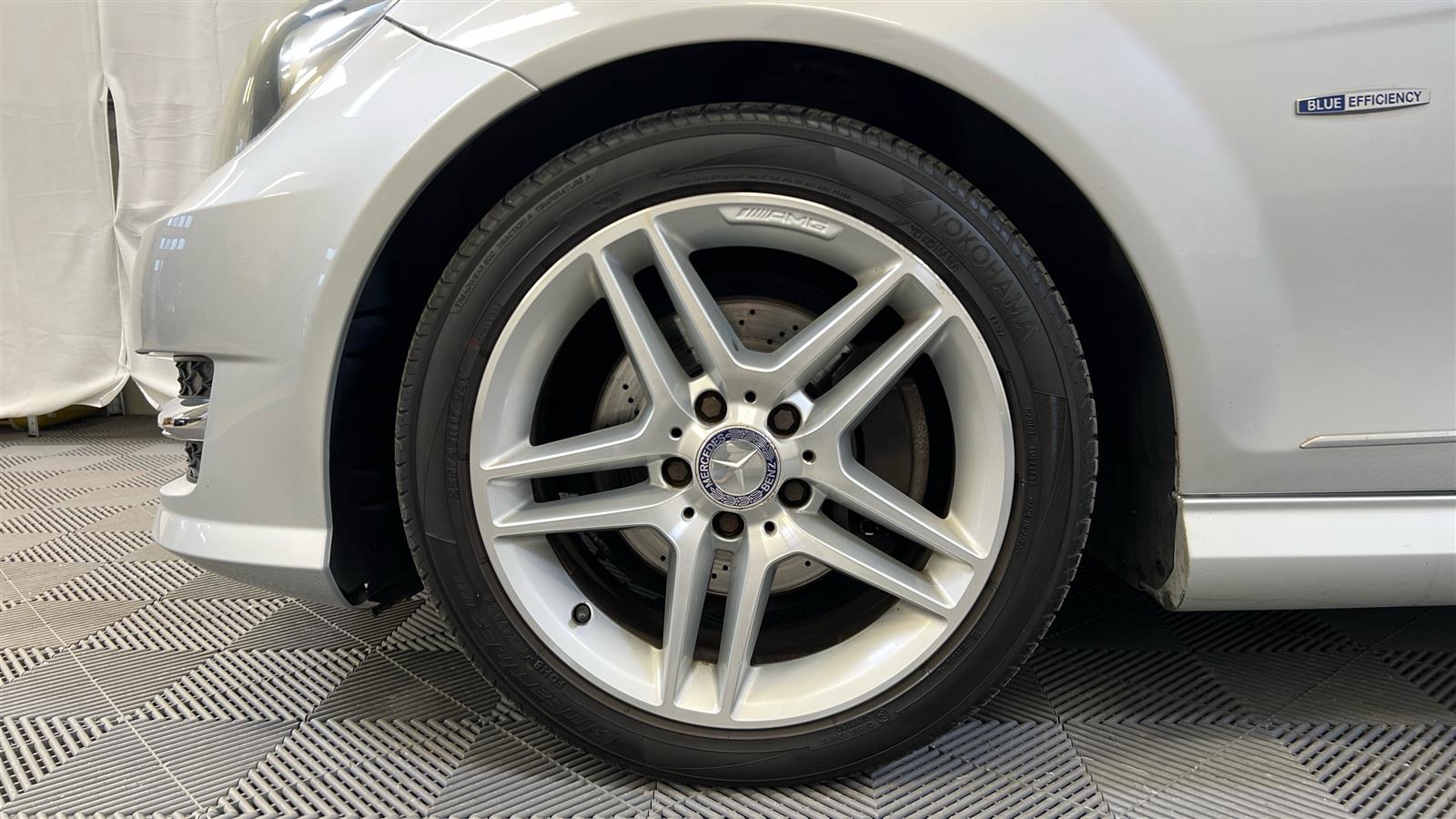 MERCEDES-BENZ C 2011