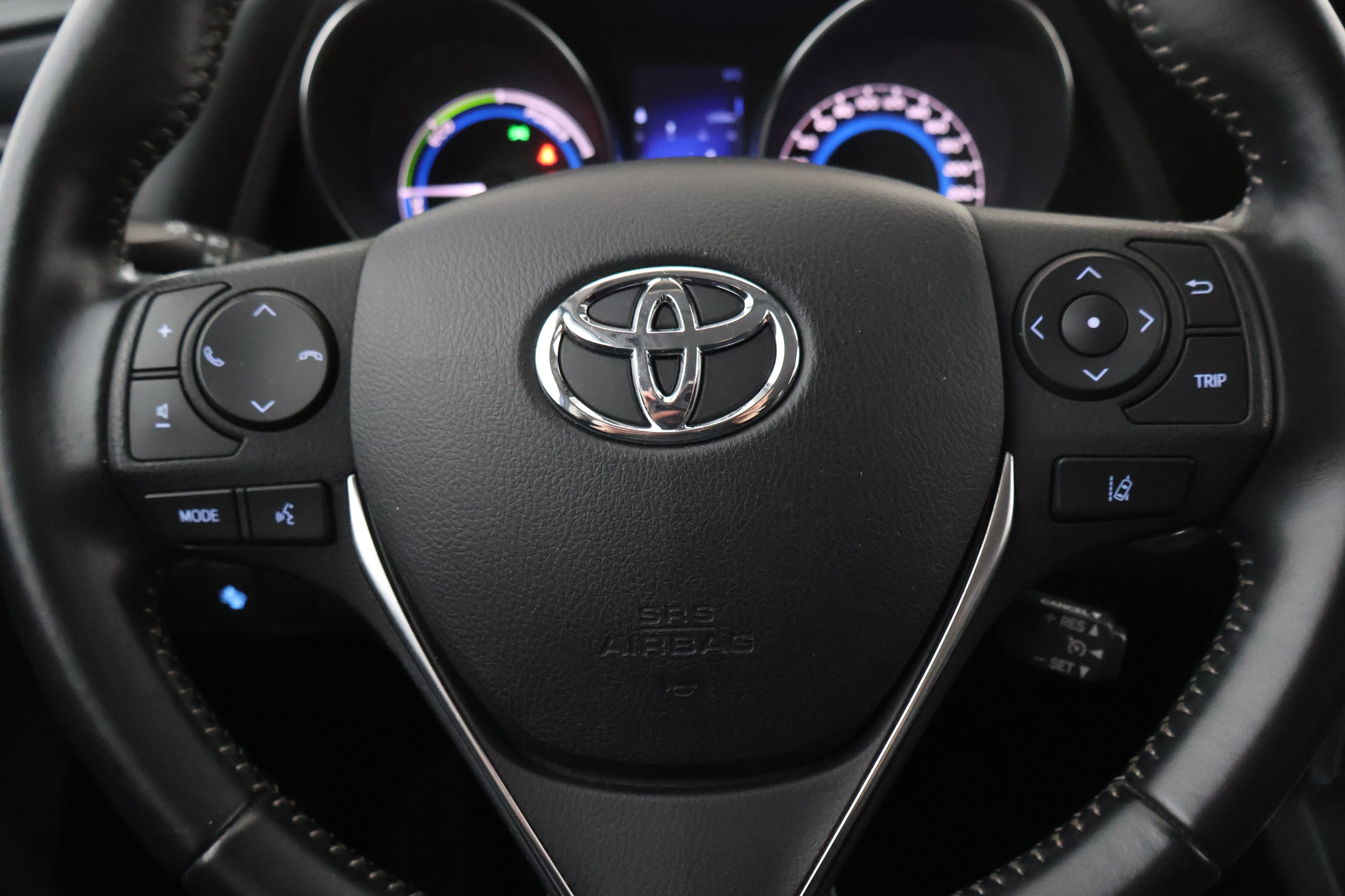 TOYOTA Auris 14