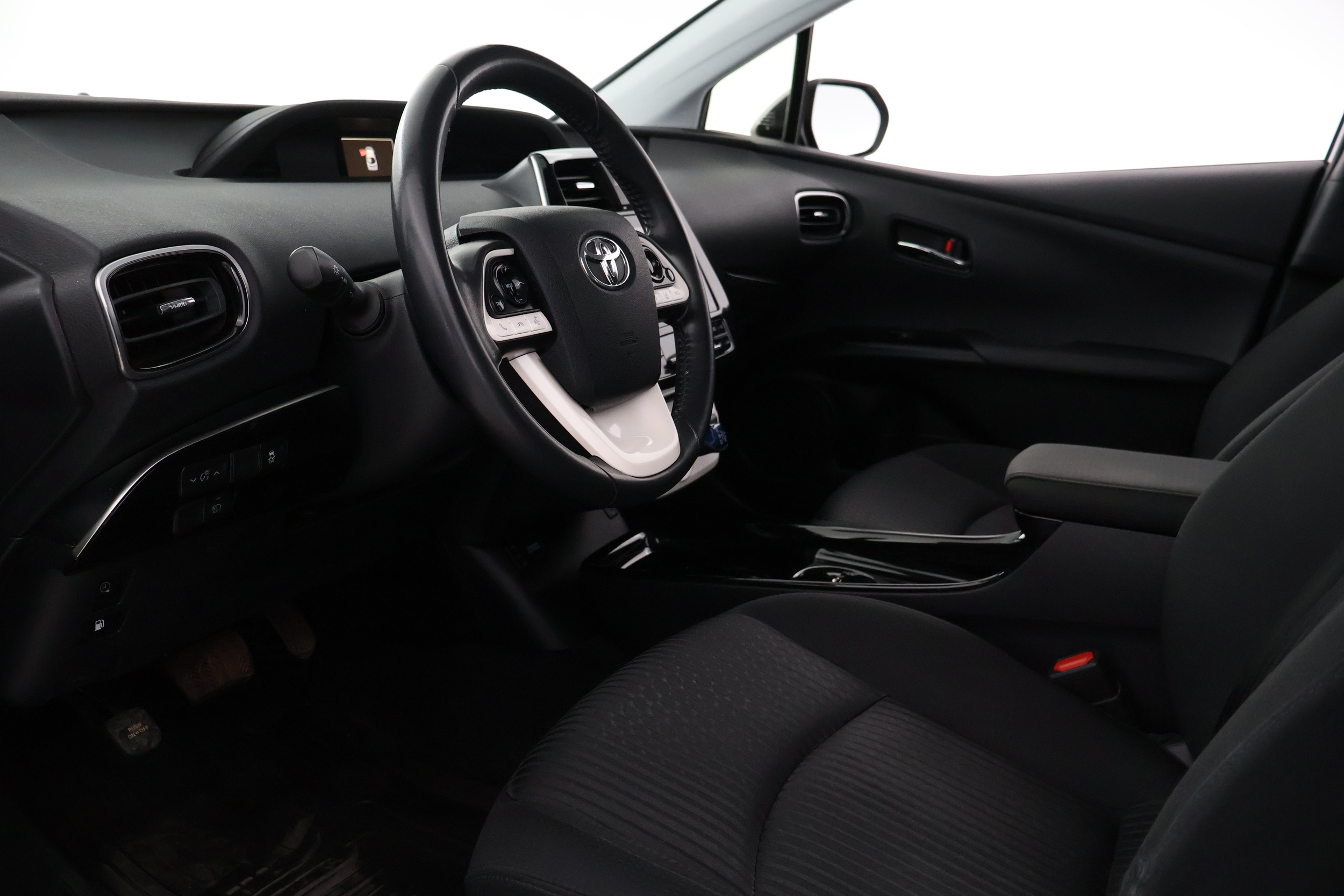 TOYOTA Prius Plug-in 2017