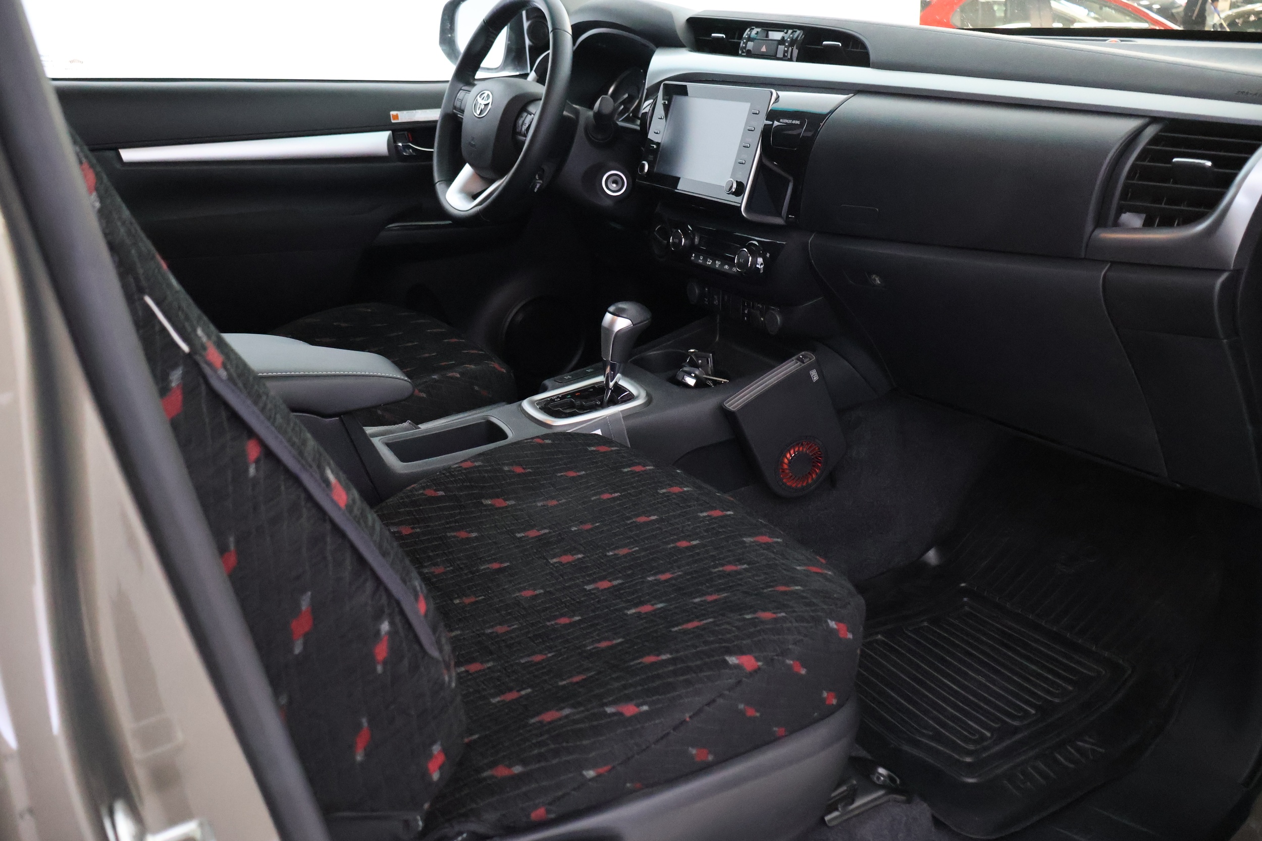 TOYOTA Hilux 2021