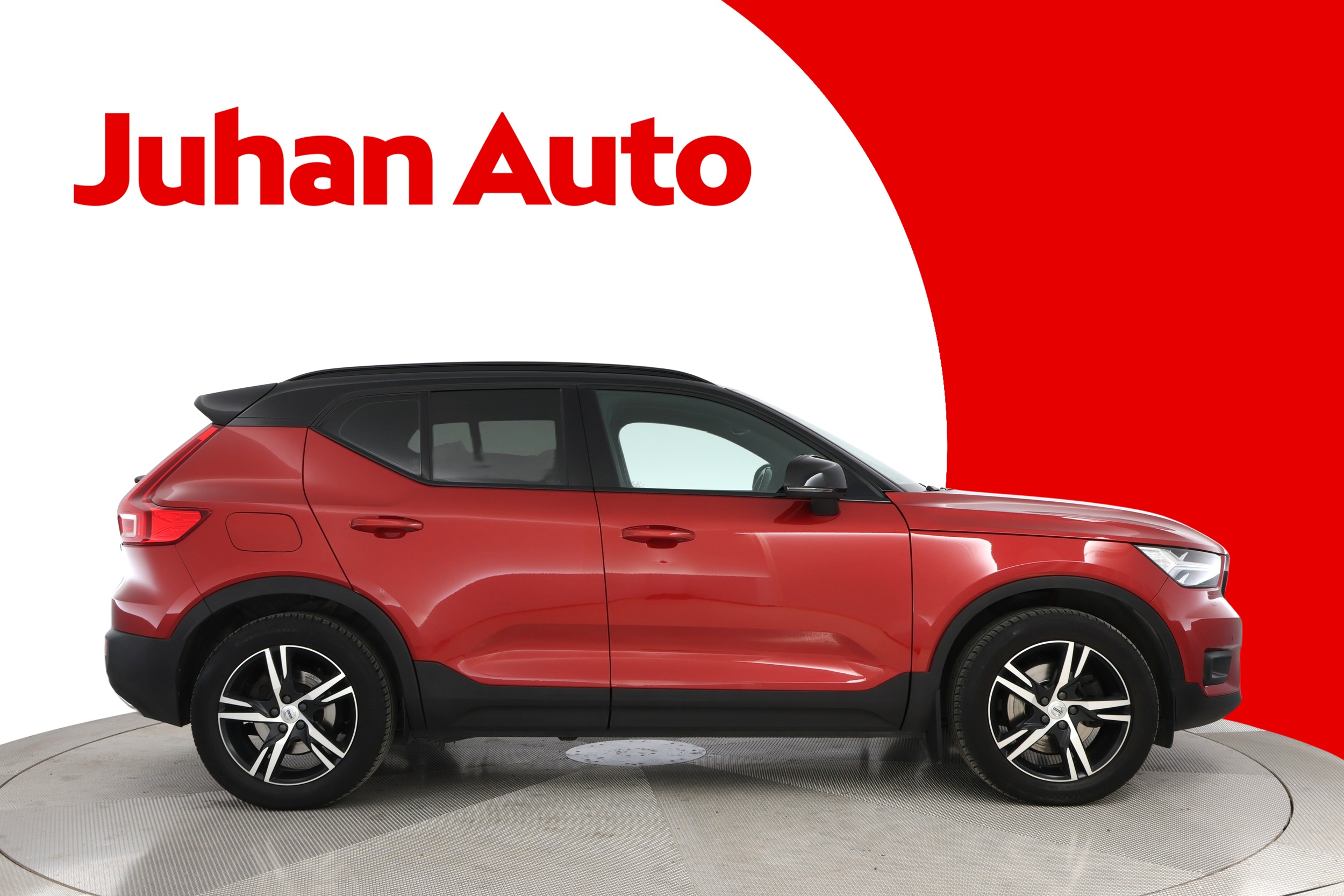 VOLVO XC40 2019