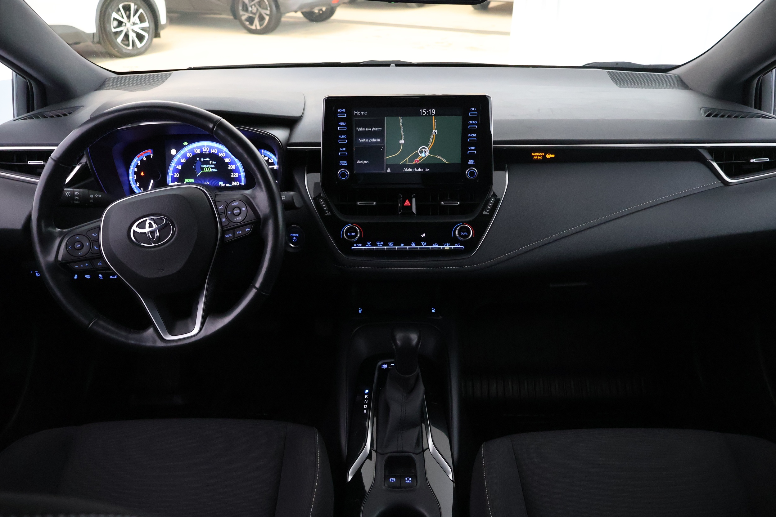 TOYOTA Corolla 12