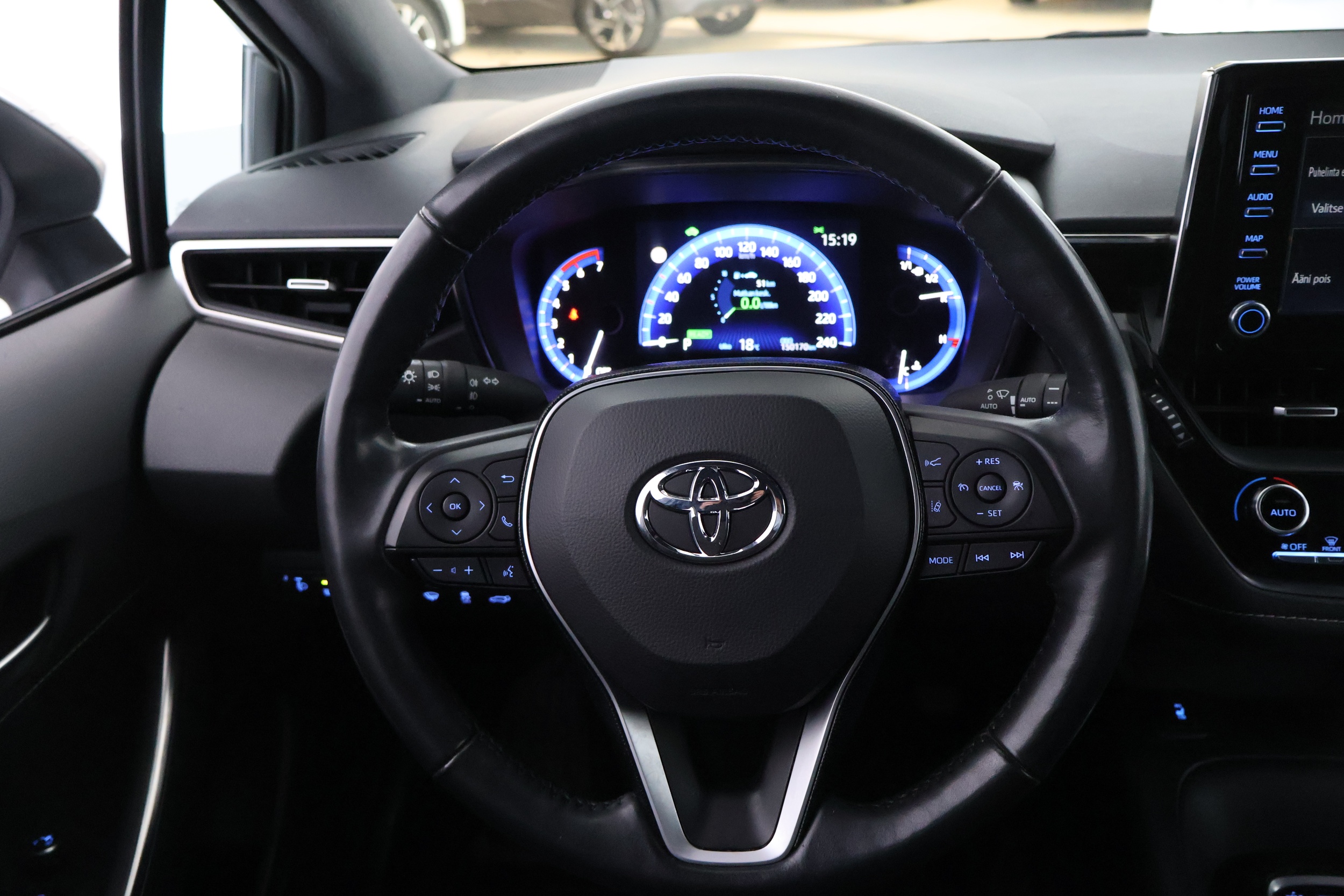 TOYOTA Corolla 13