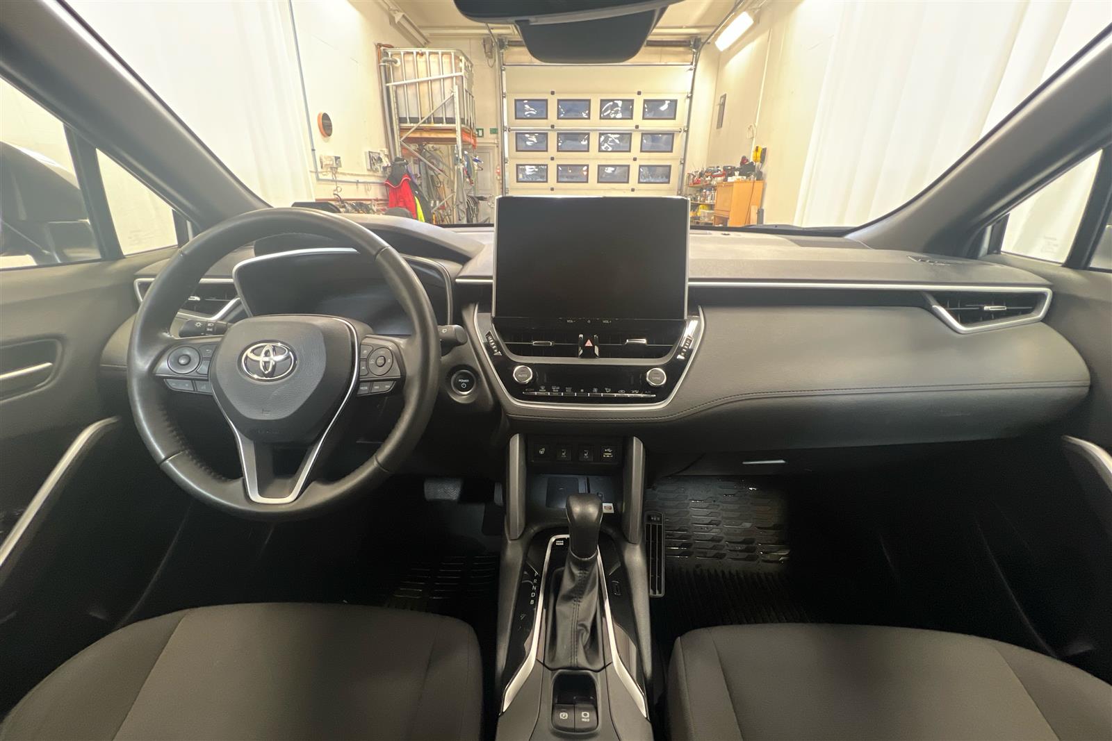 TOYOTA Corolla Cross 2023