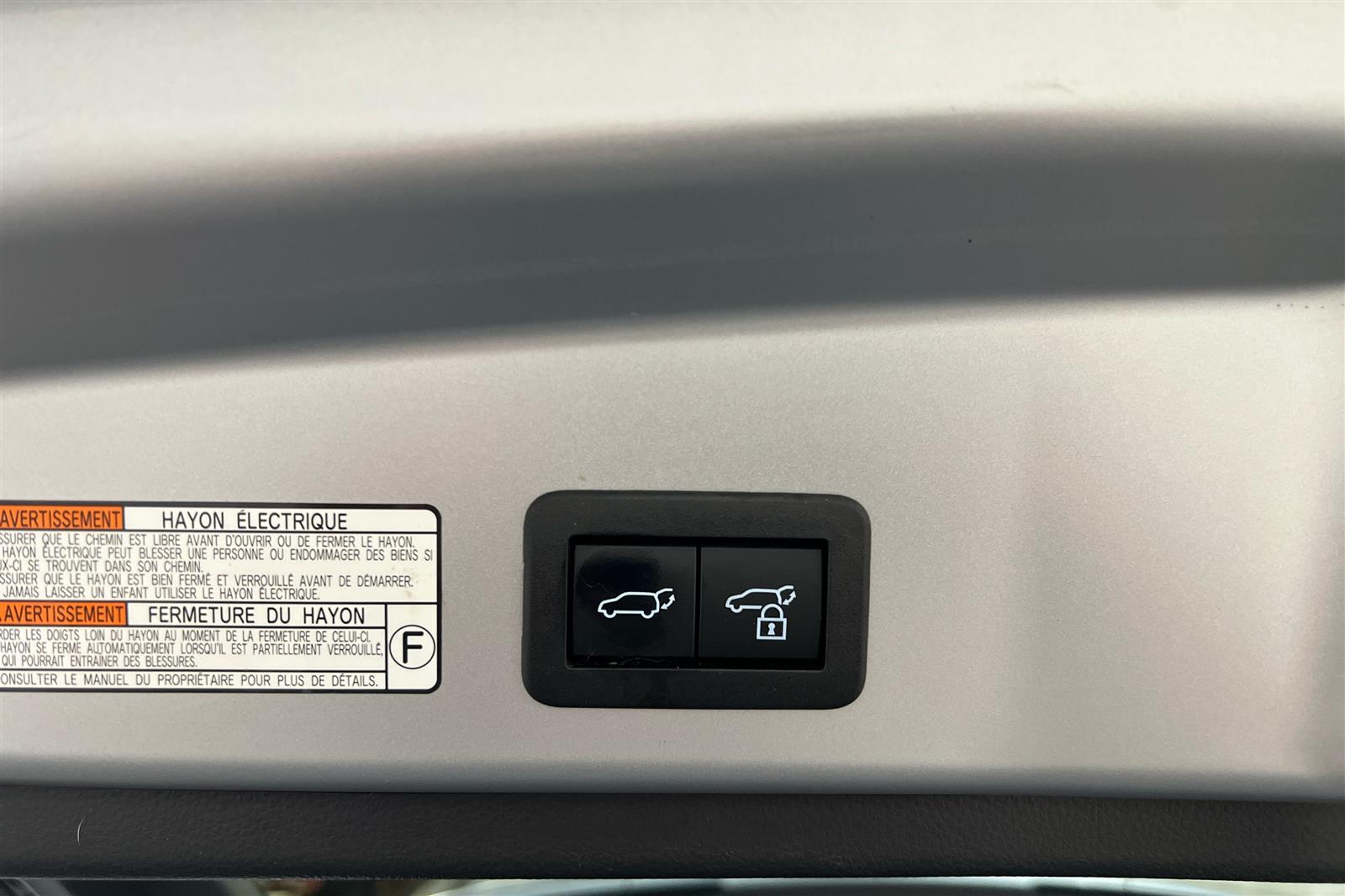 TOYOTA Corolla Cross 2023