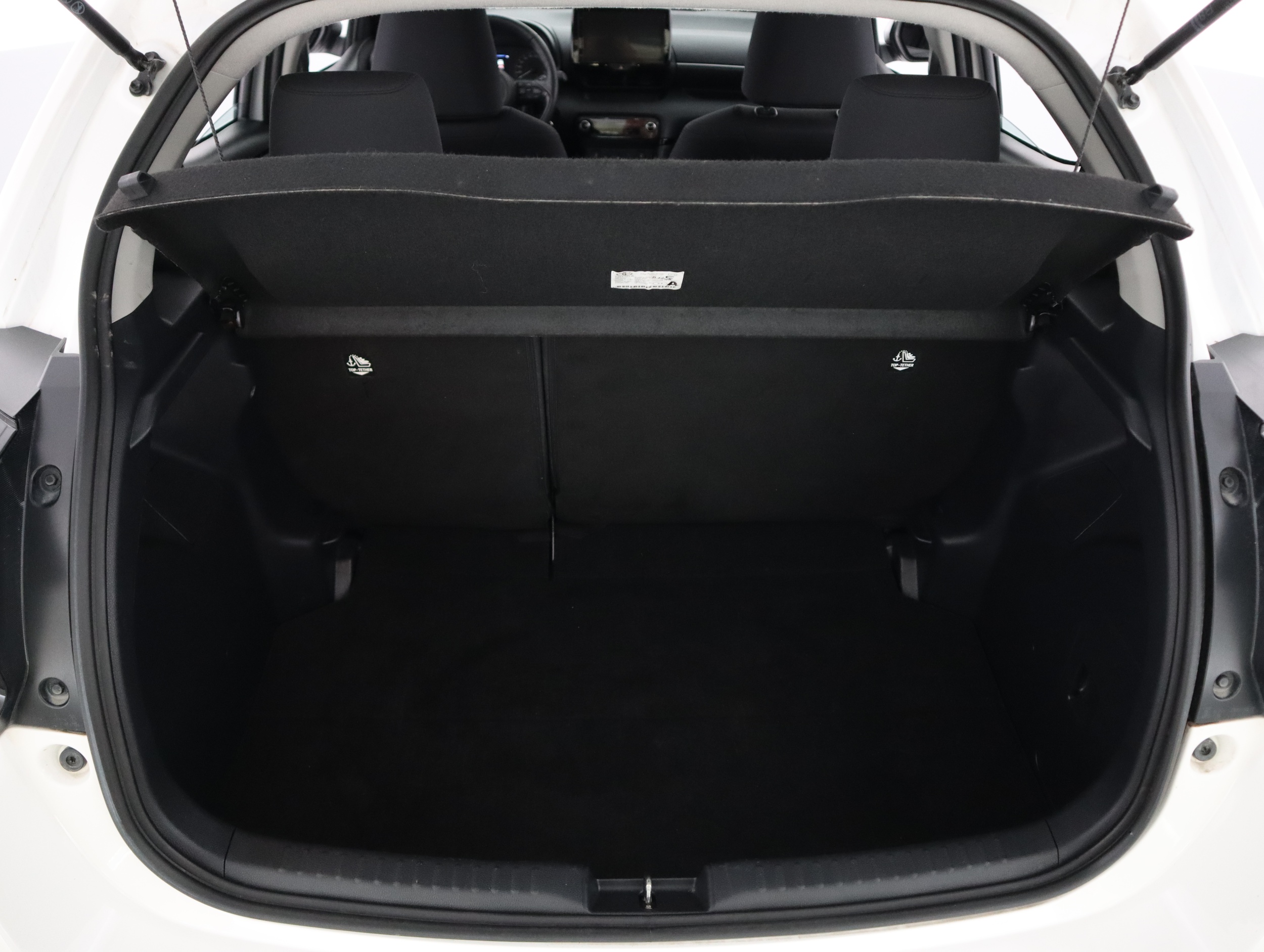 TOYOTA Yaris 14