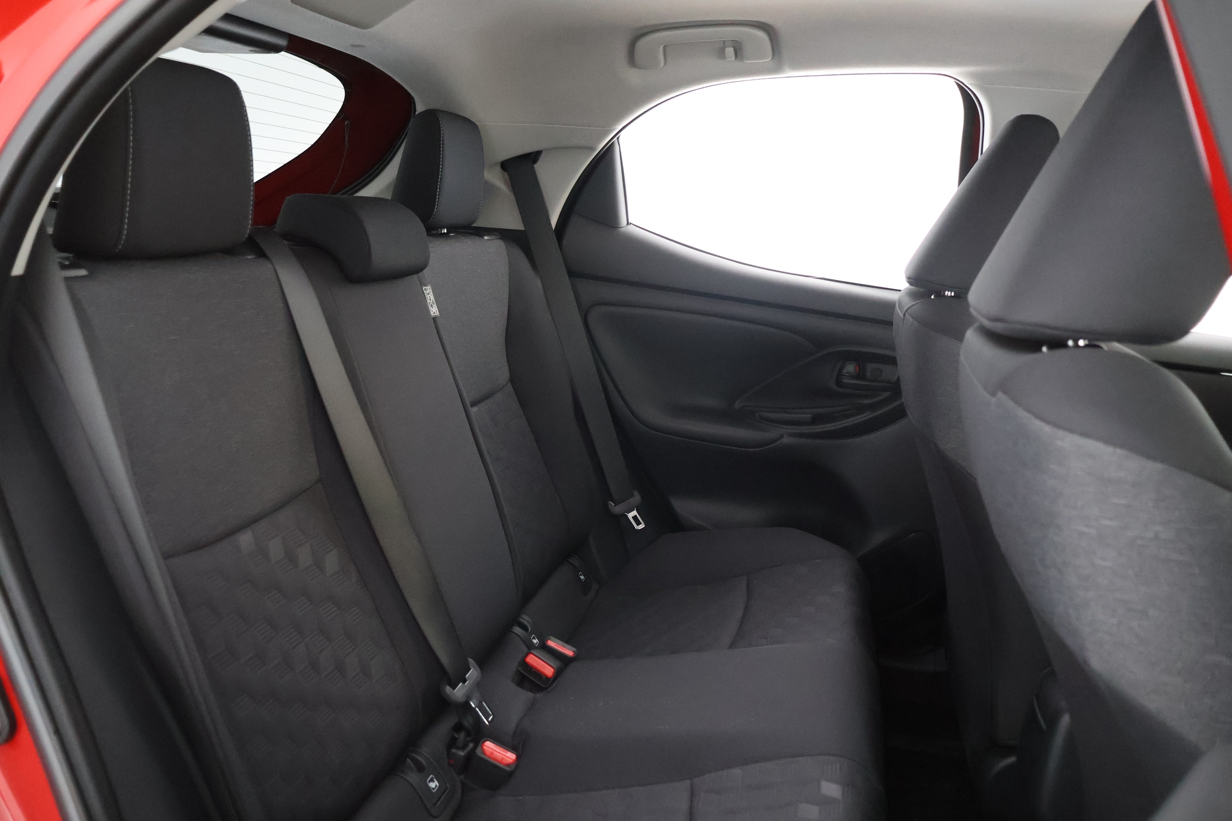 TOYOTA Yaris 11