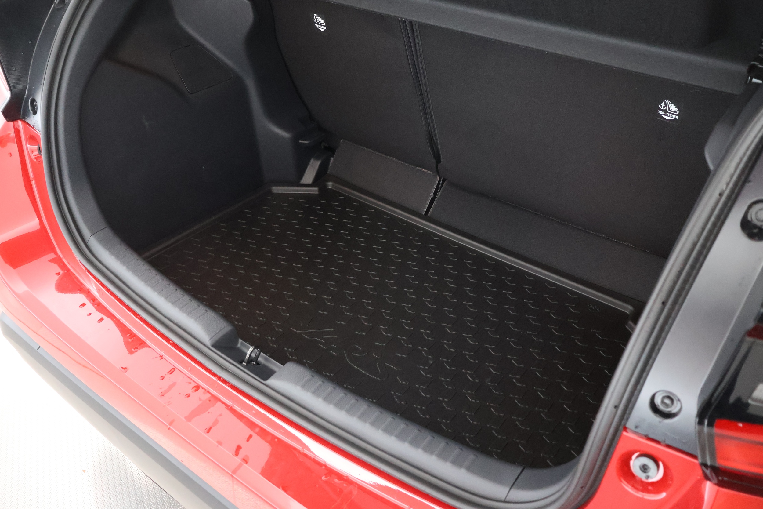 TOYOTA Yaris 13