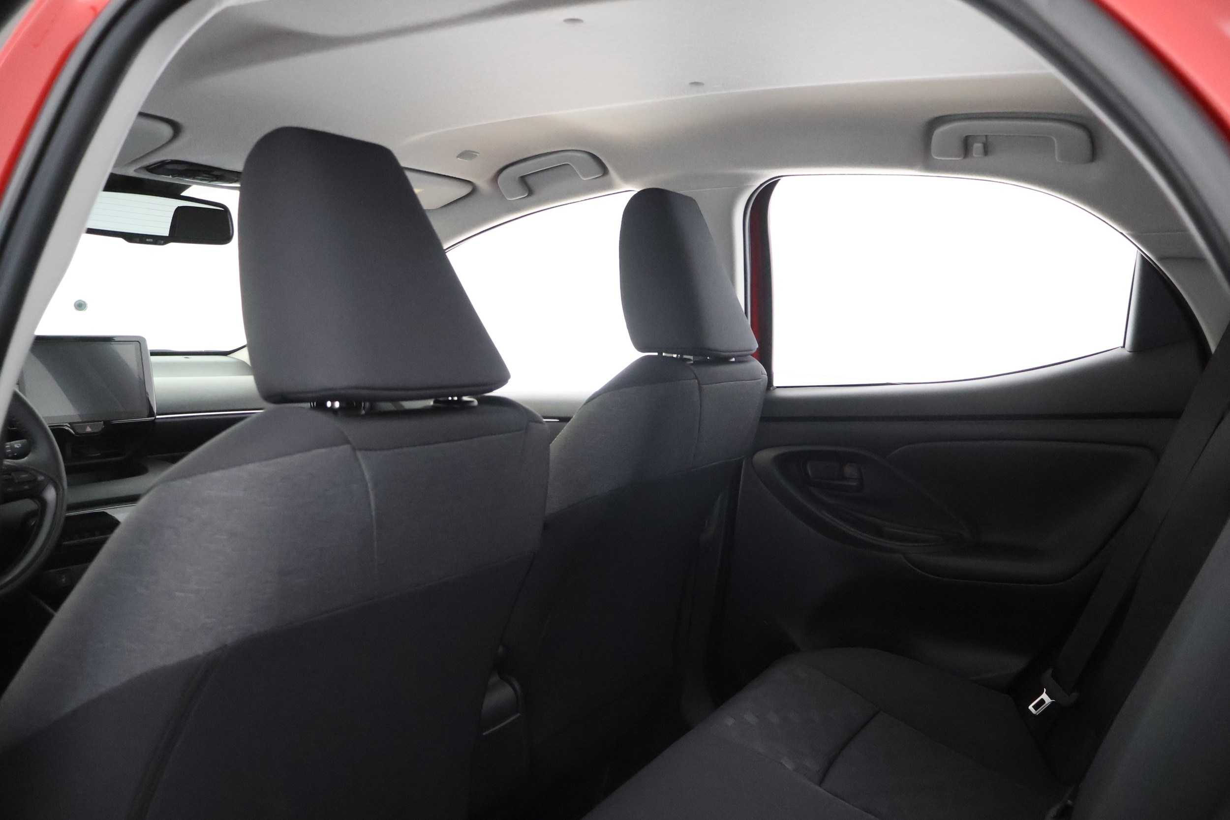 TOYOTA Yaris 17