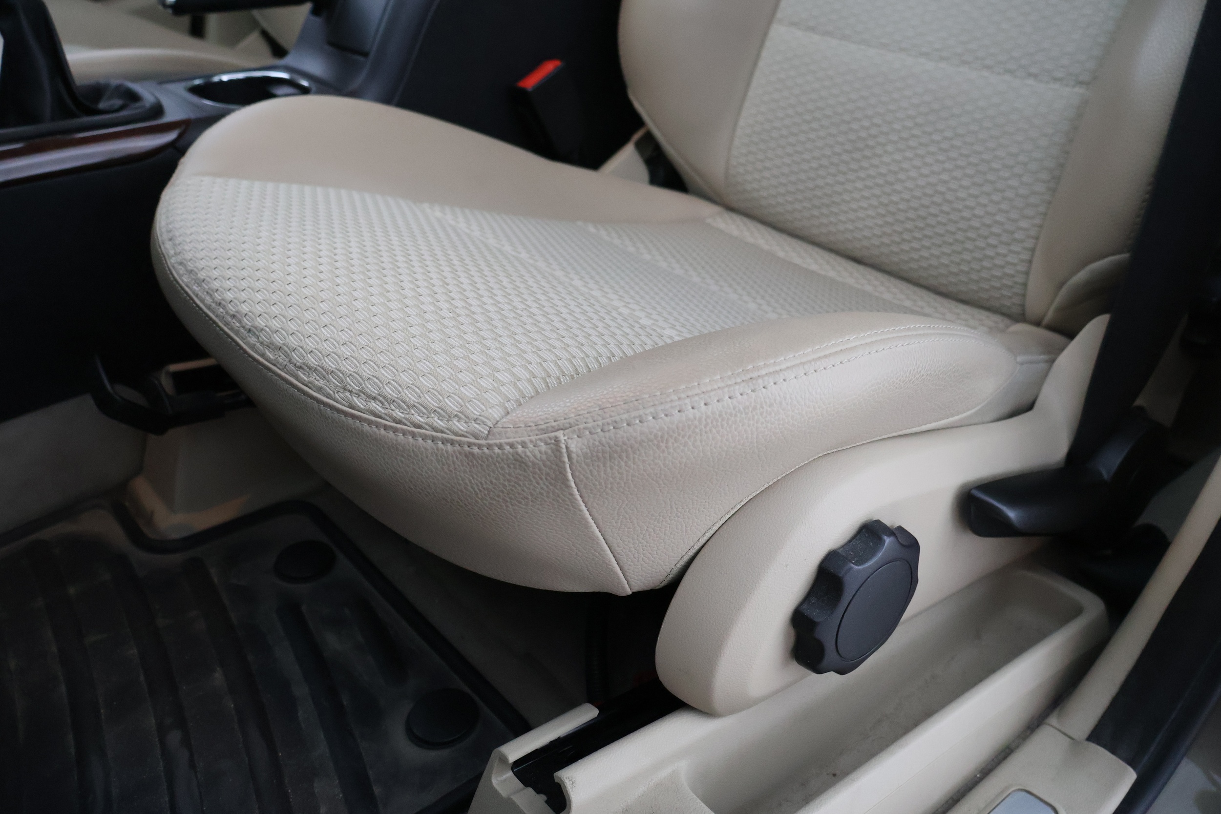 MERCEDES-BENZ A 2011