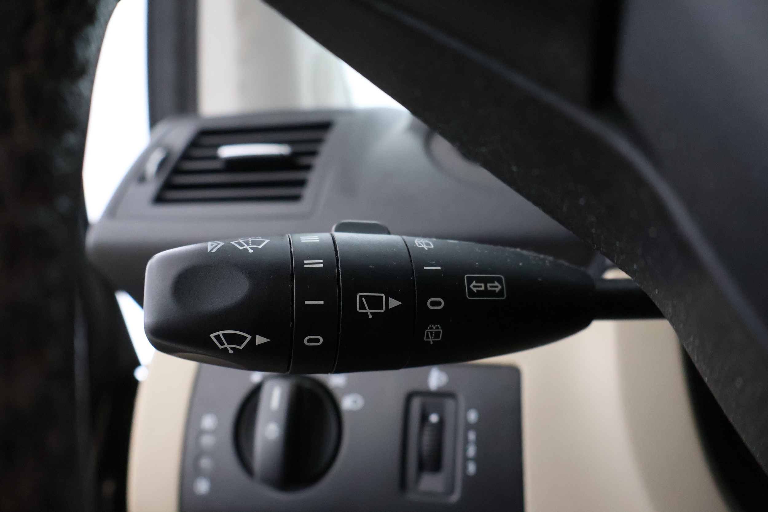 MERCEDES-BENZ A 2011
