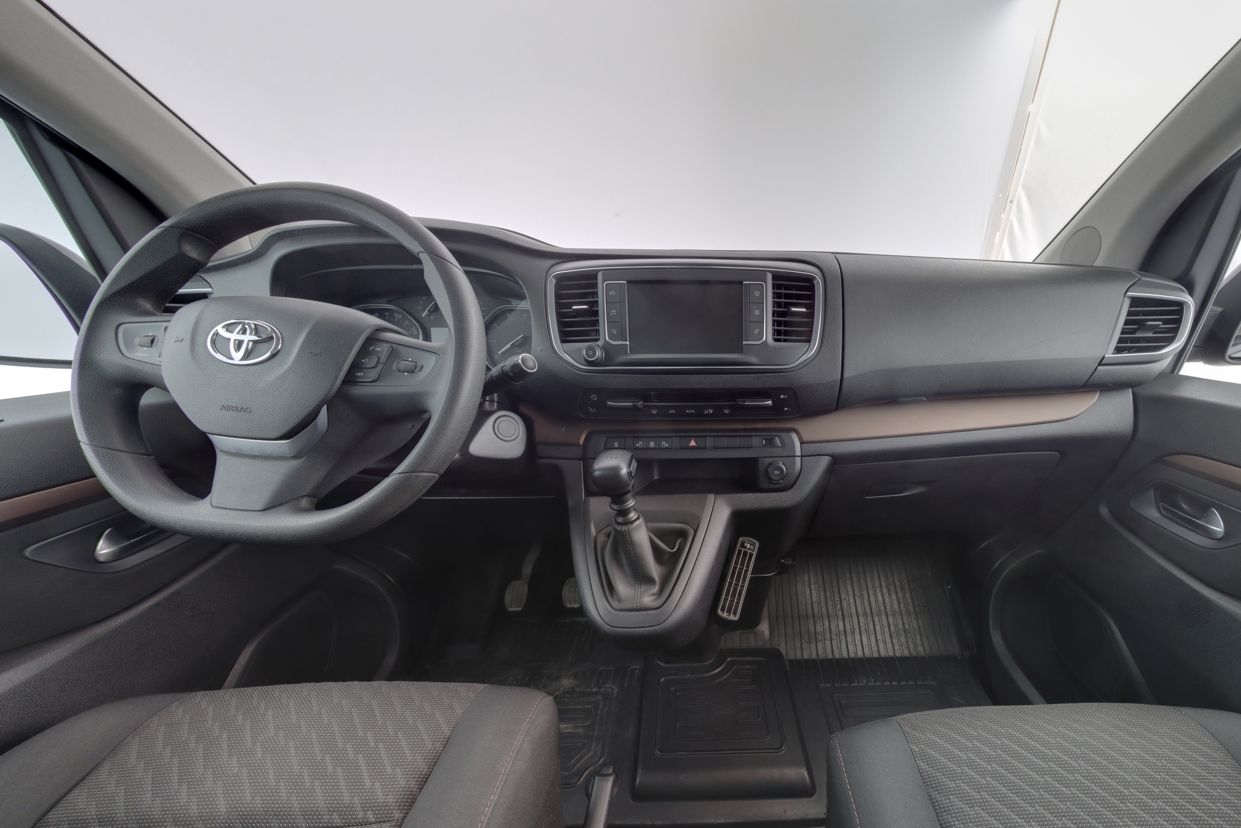 TOYOTA Proace Verso 2017