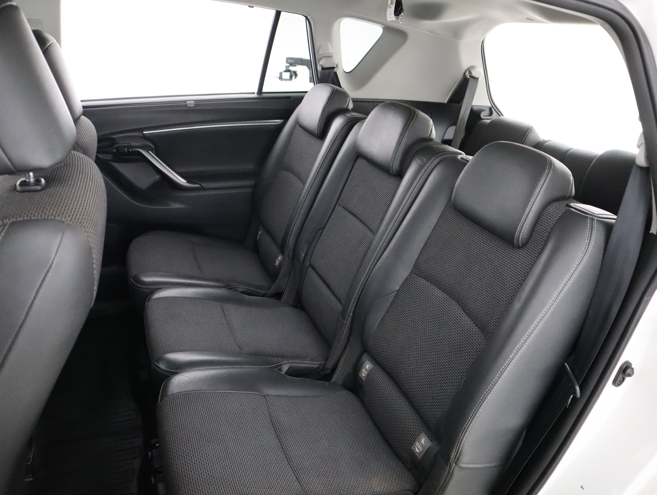 TOYOTA VERSO 16