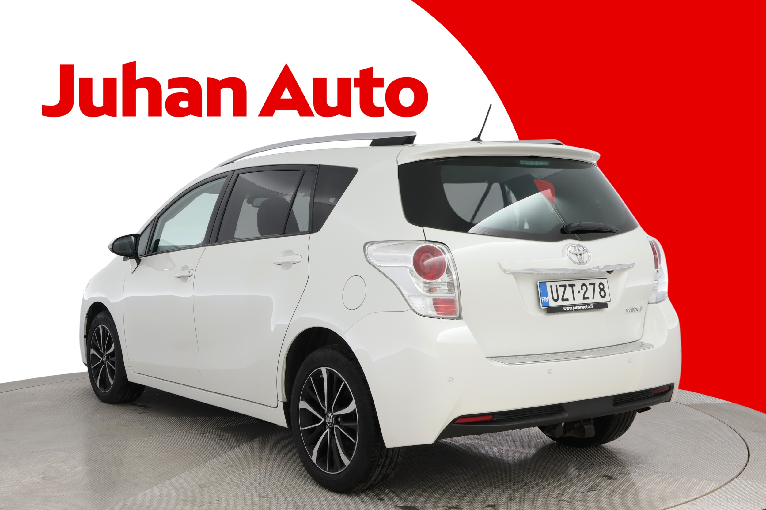 TOYOTA VERSO 4