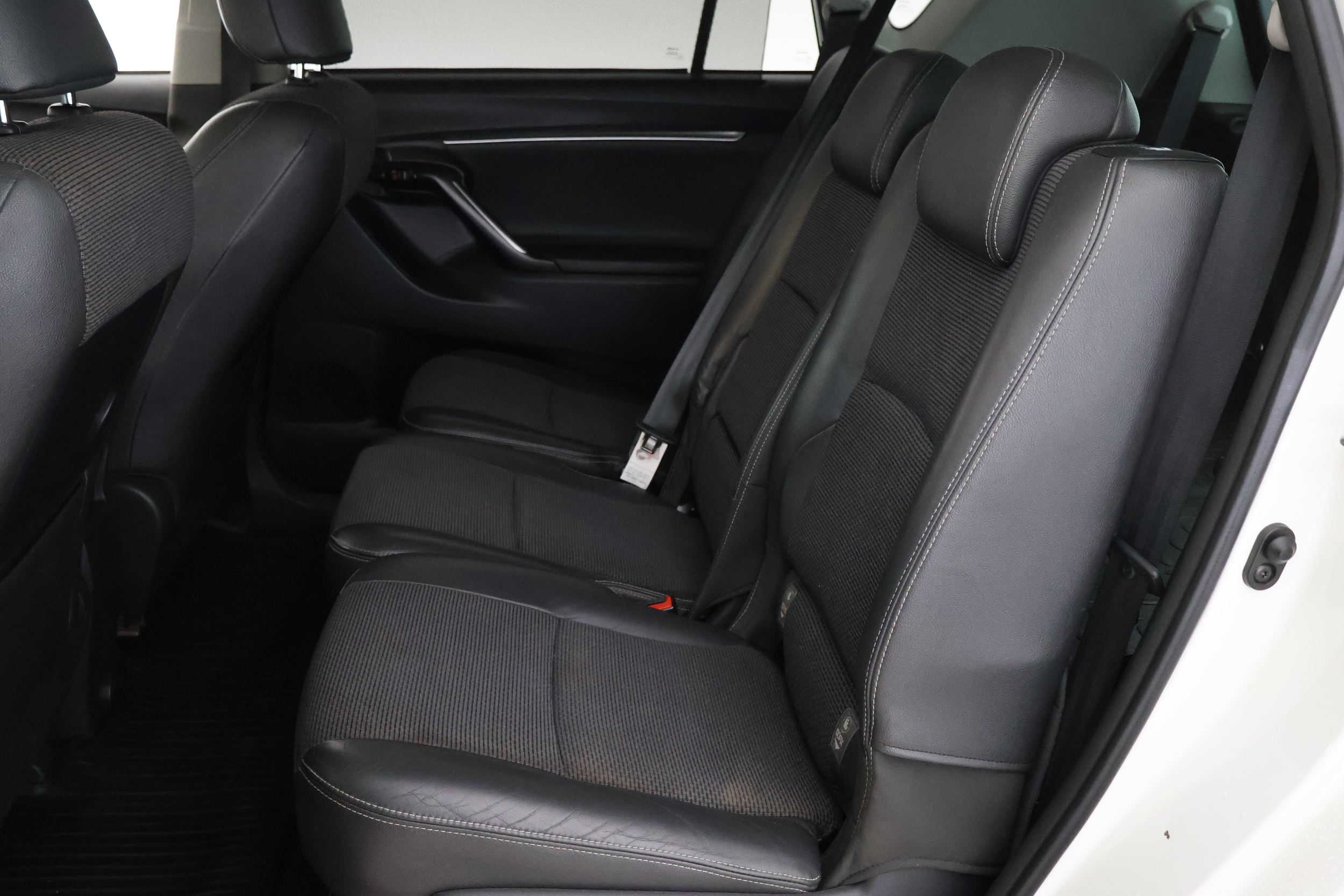 TOYOTA VERSO 52