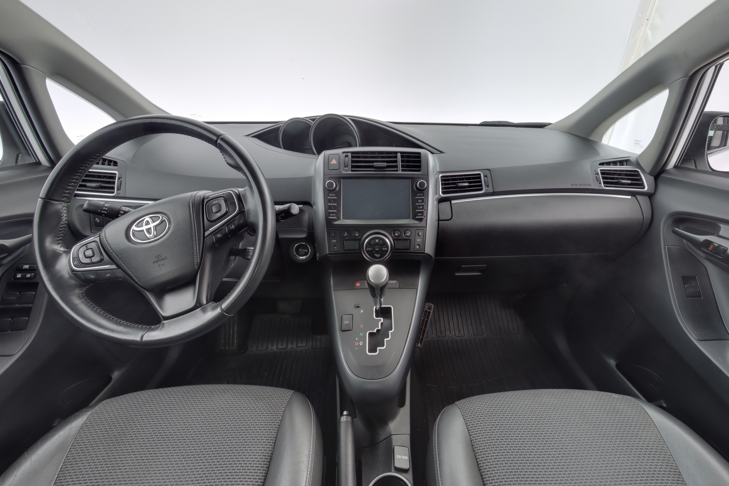 TOYOTA VERSO 7