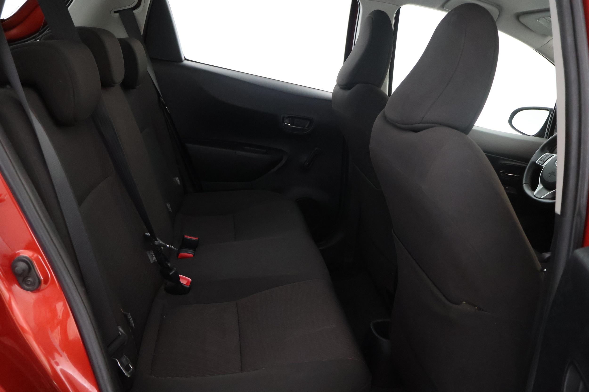 TOYOTA Yaris 2012