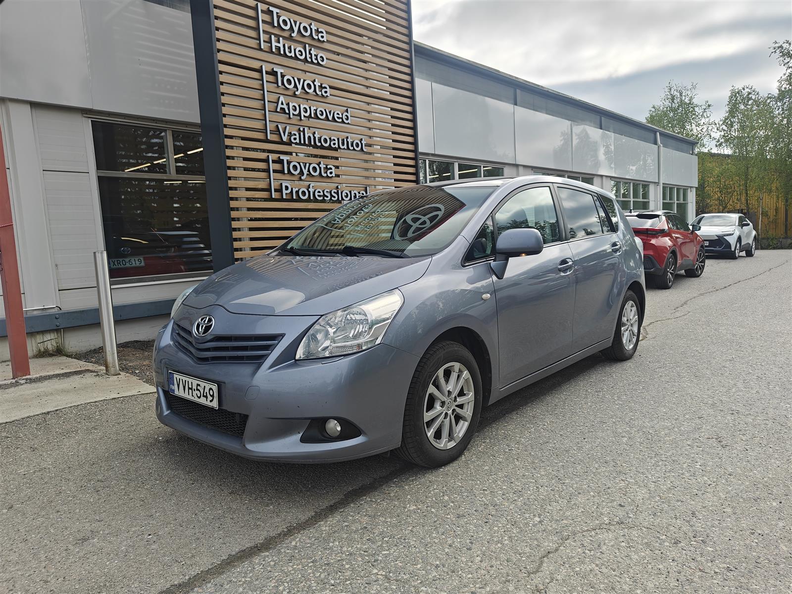 TOYOTA VERSO 2010