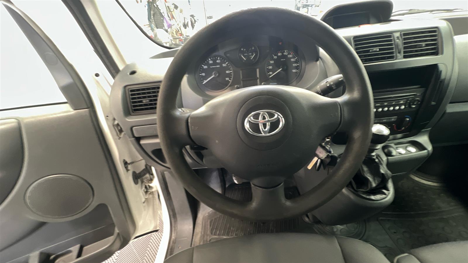 TOYOTA PROACE 2016