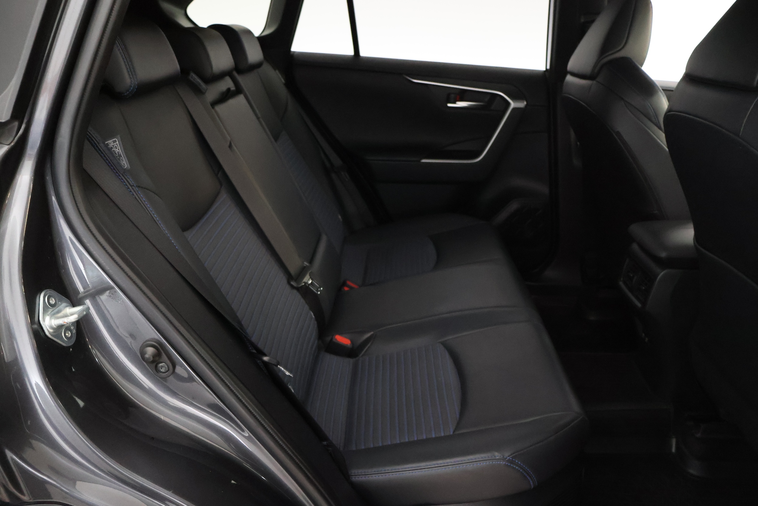 TOYOTA RAV4 19