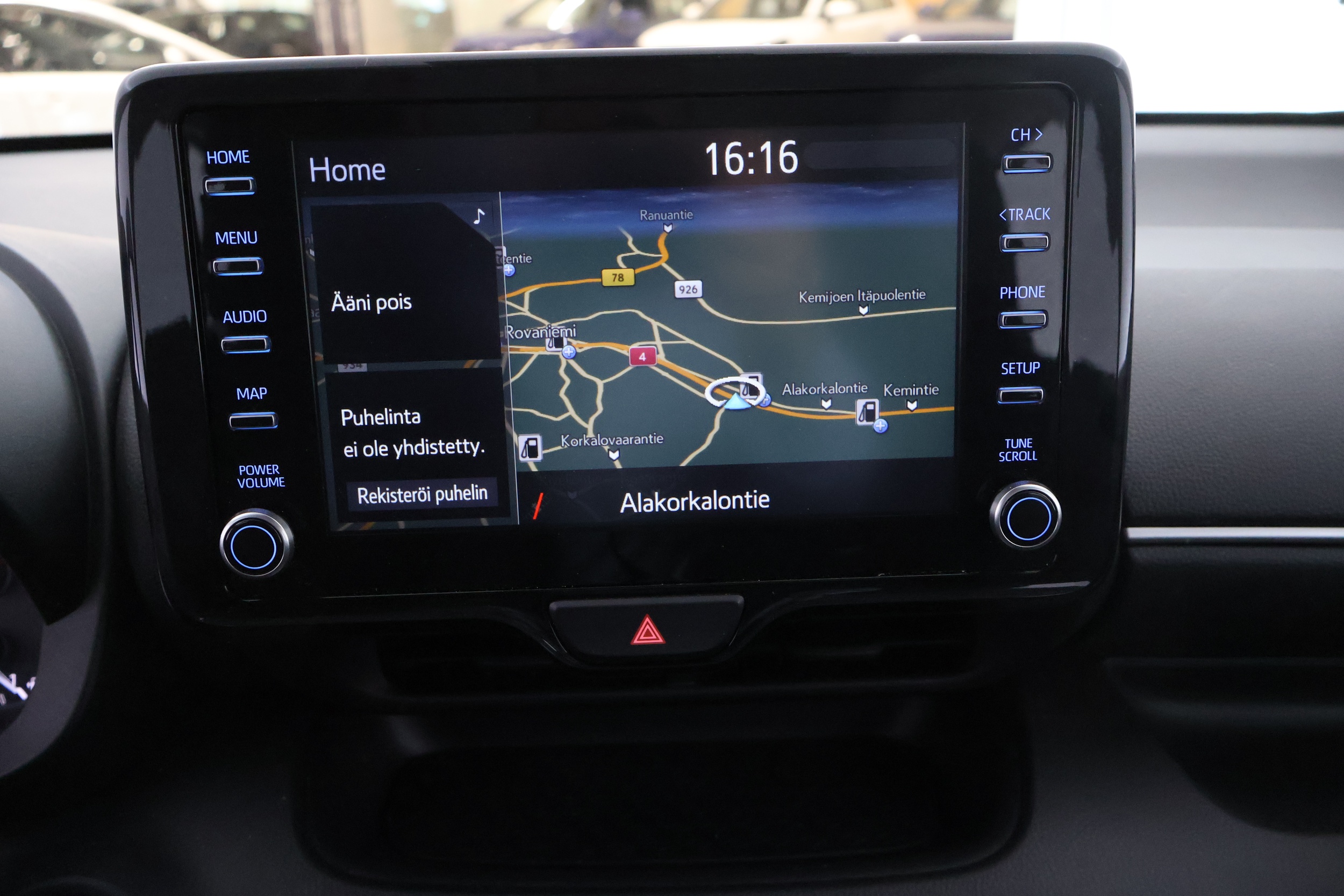 TOYOTA Yaris 2023