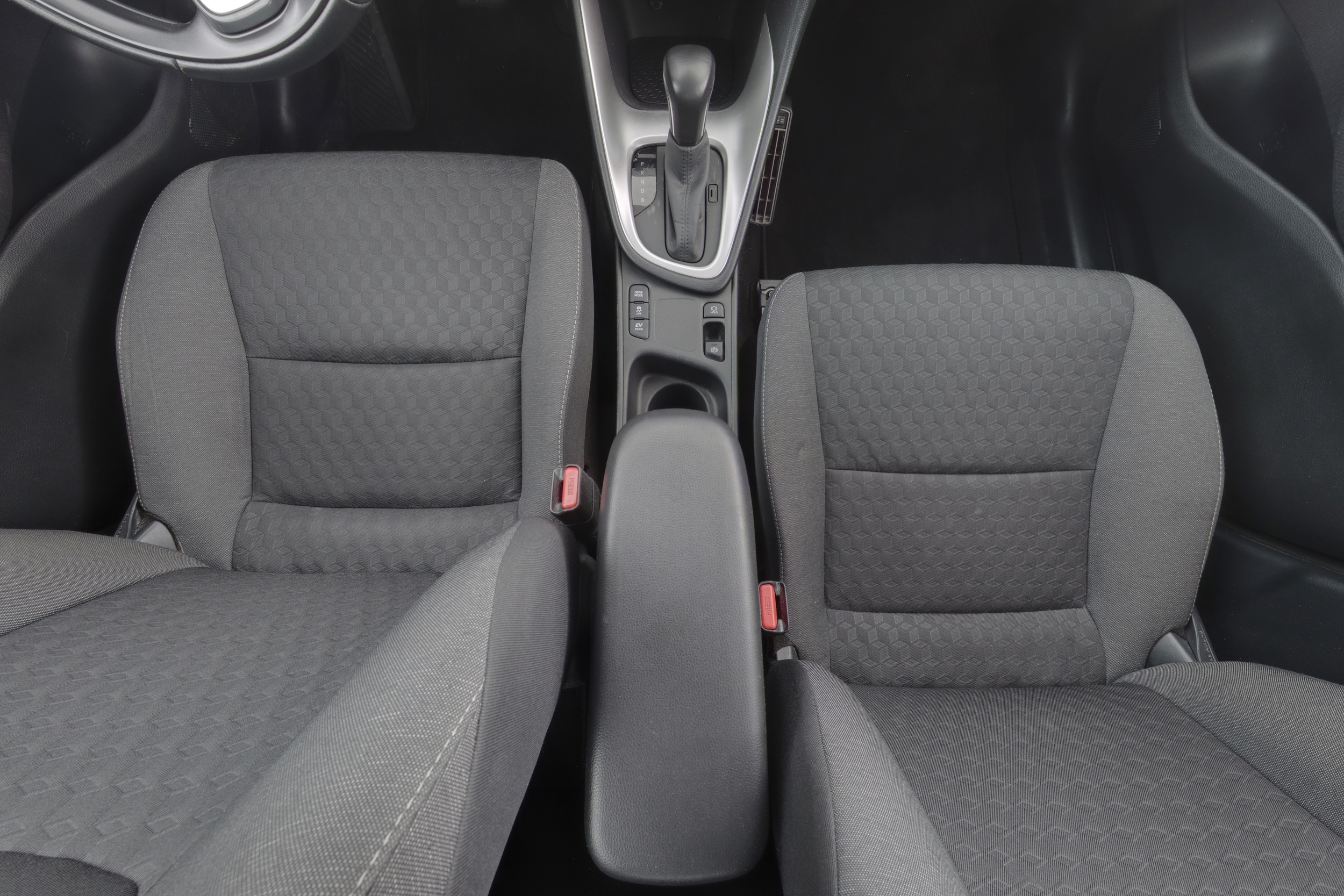 TOYOTA Yaris 2023