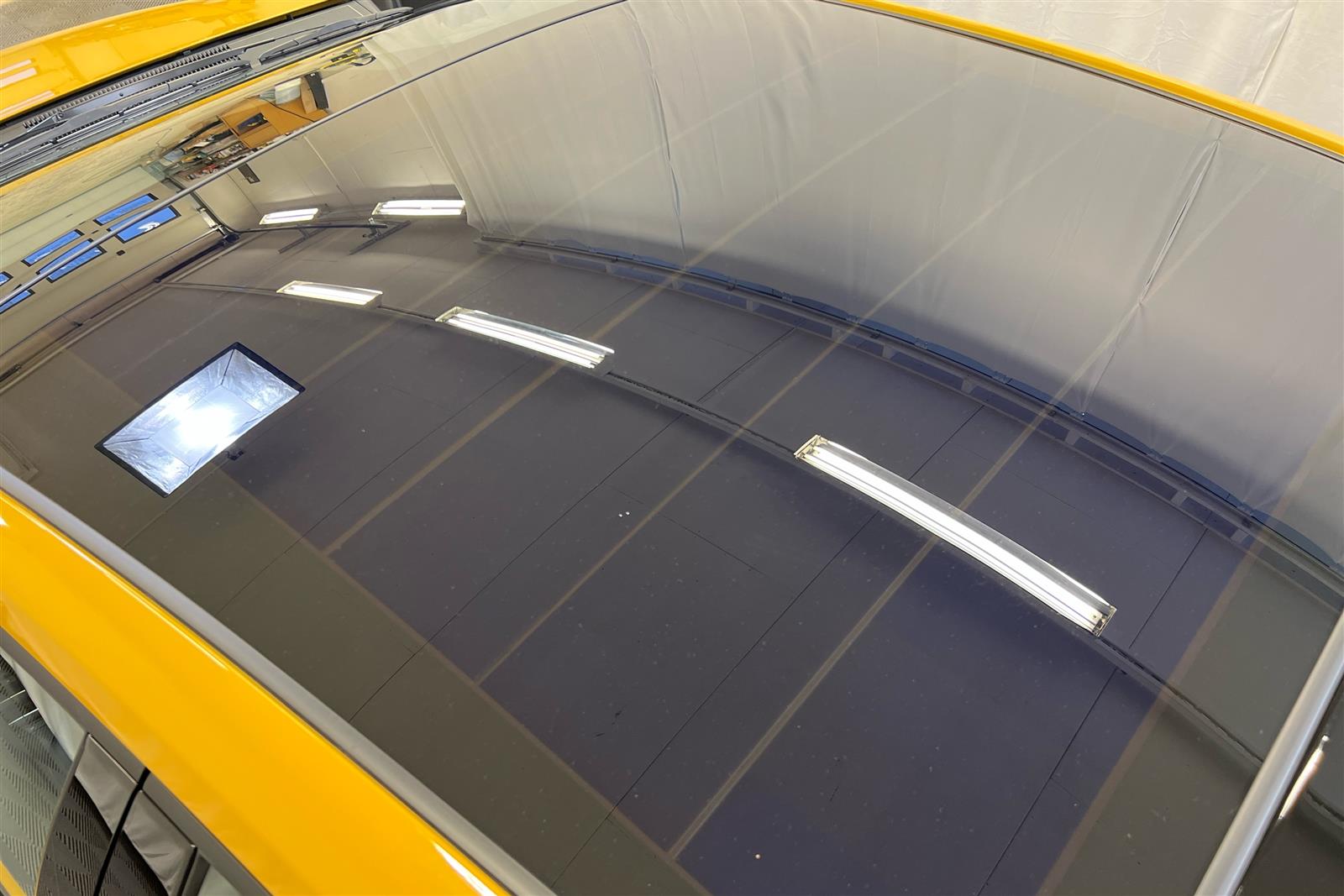 TOYOTA Prius Plug-in 2024