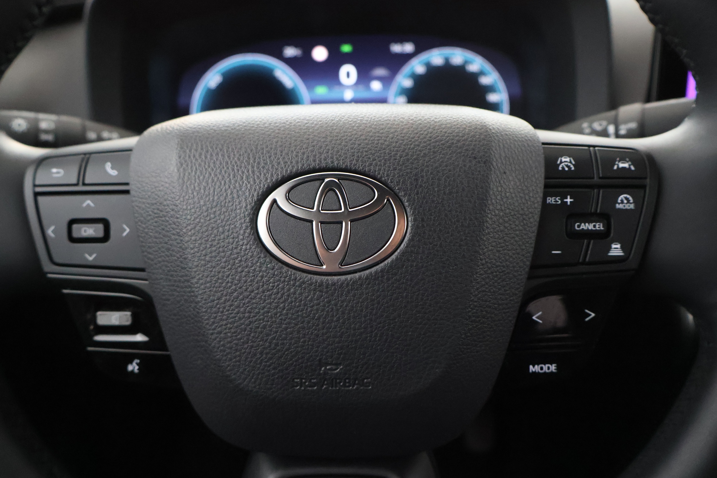 TOYOTA C-HR 2024