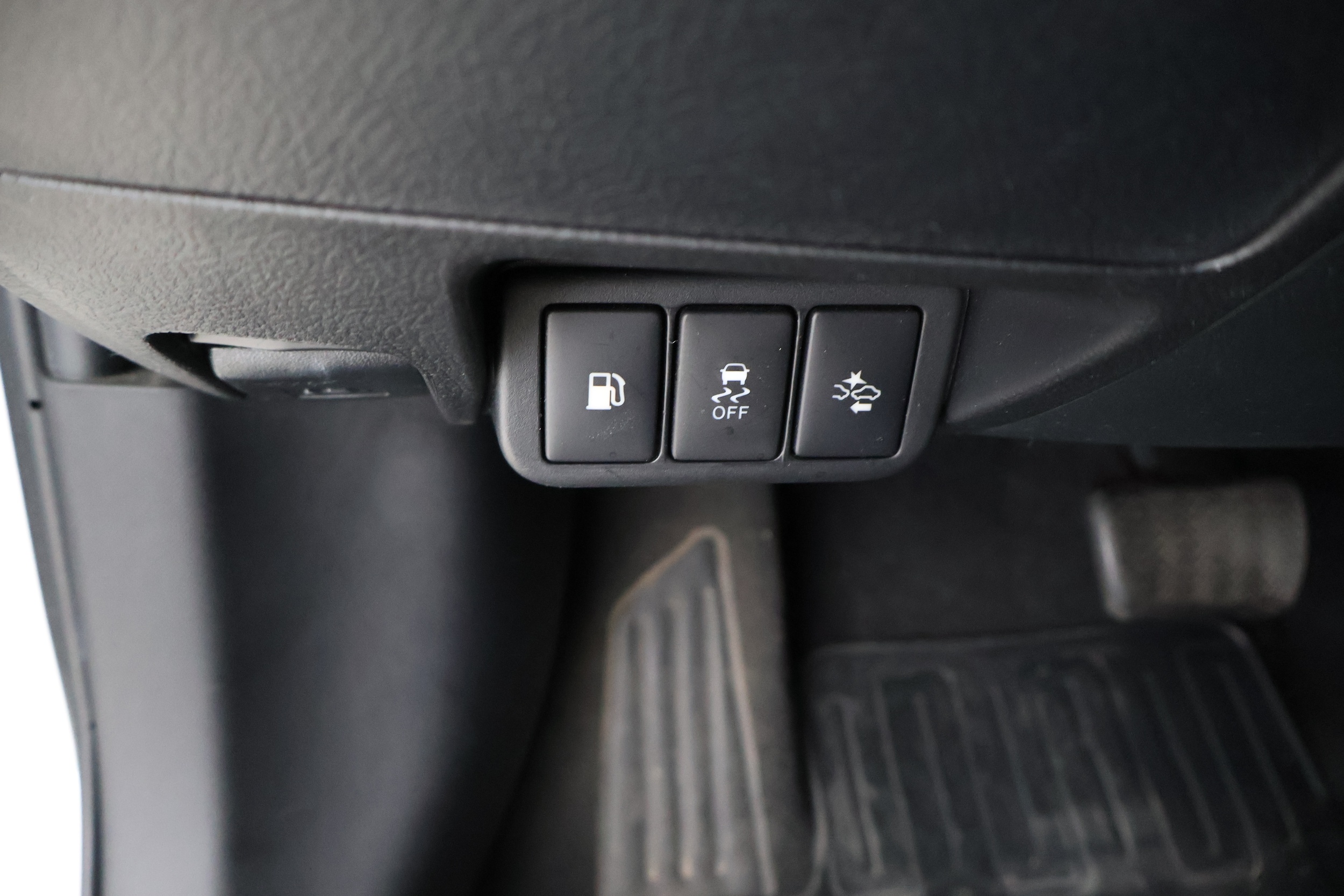 TOYOTA Avensis 2018