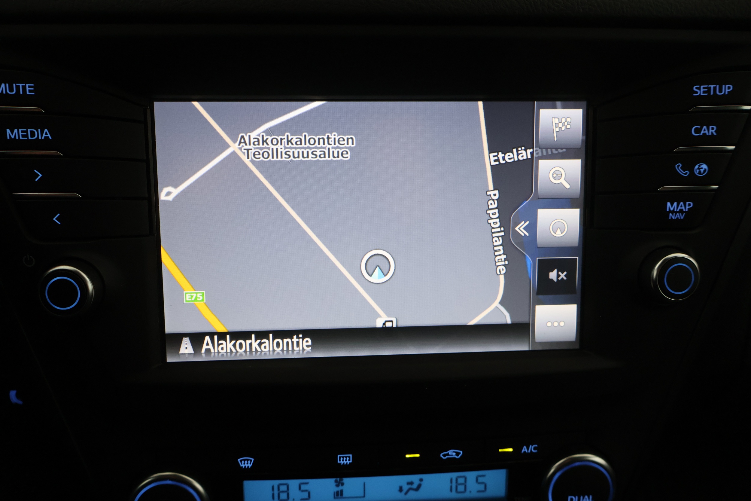 TOYOTA Avensis 2018