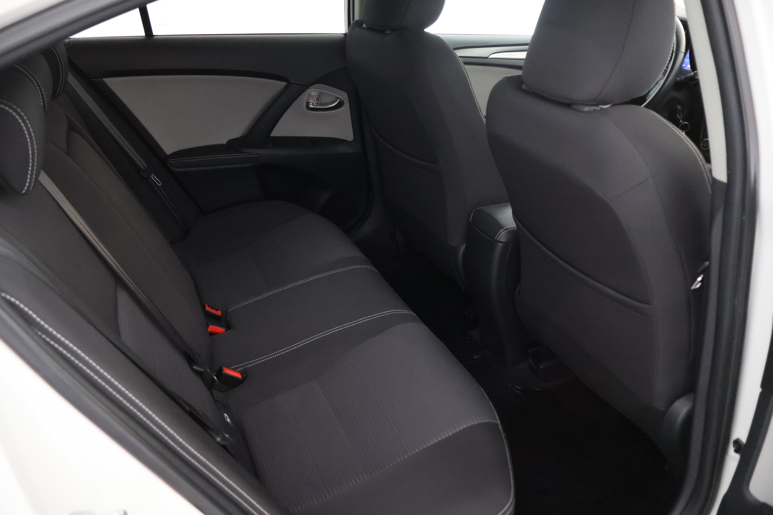 TOYOTA Avensis 2018
